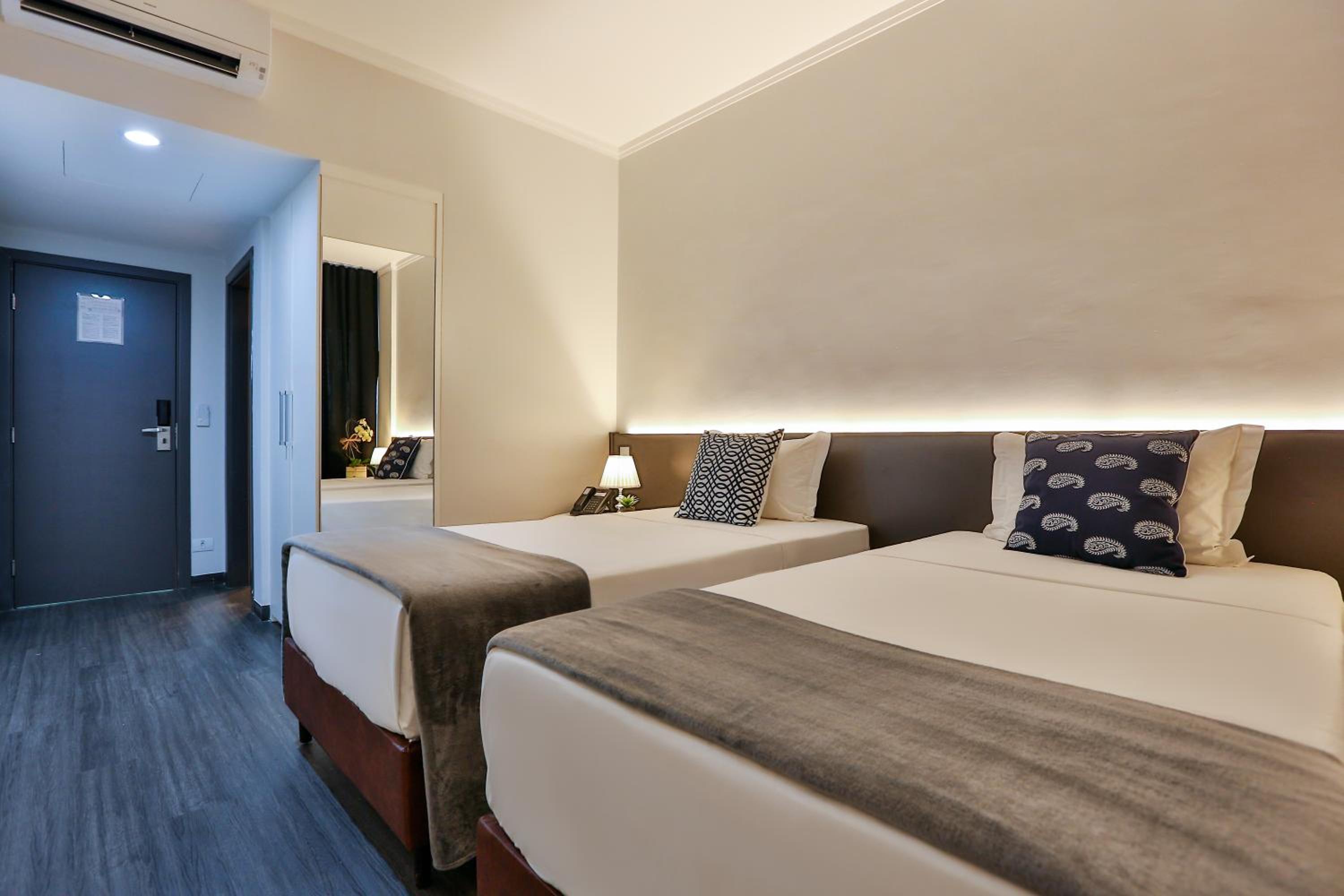 Standard Twin Room - Photo 1