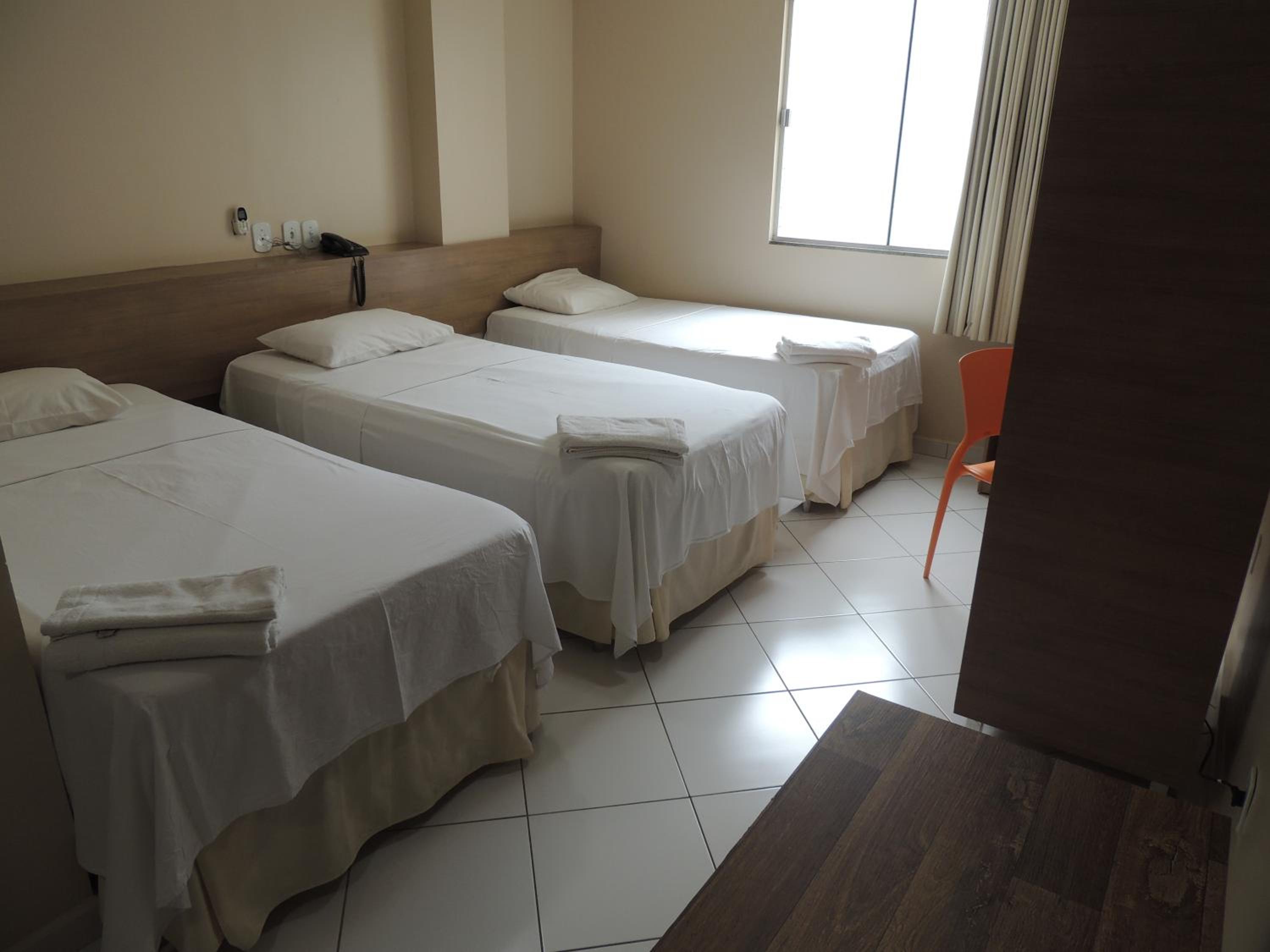 Standard Triple Room - Photo 3