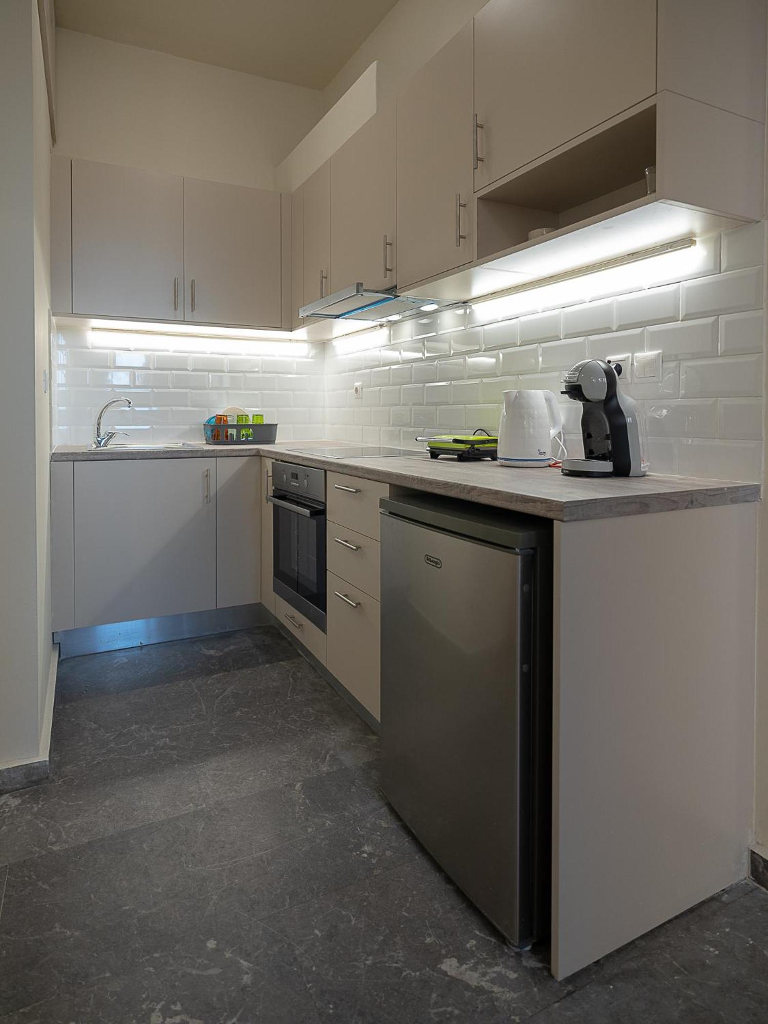 One-Bedroom Apartment - Photo 19