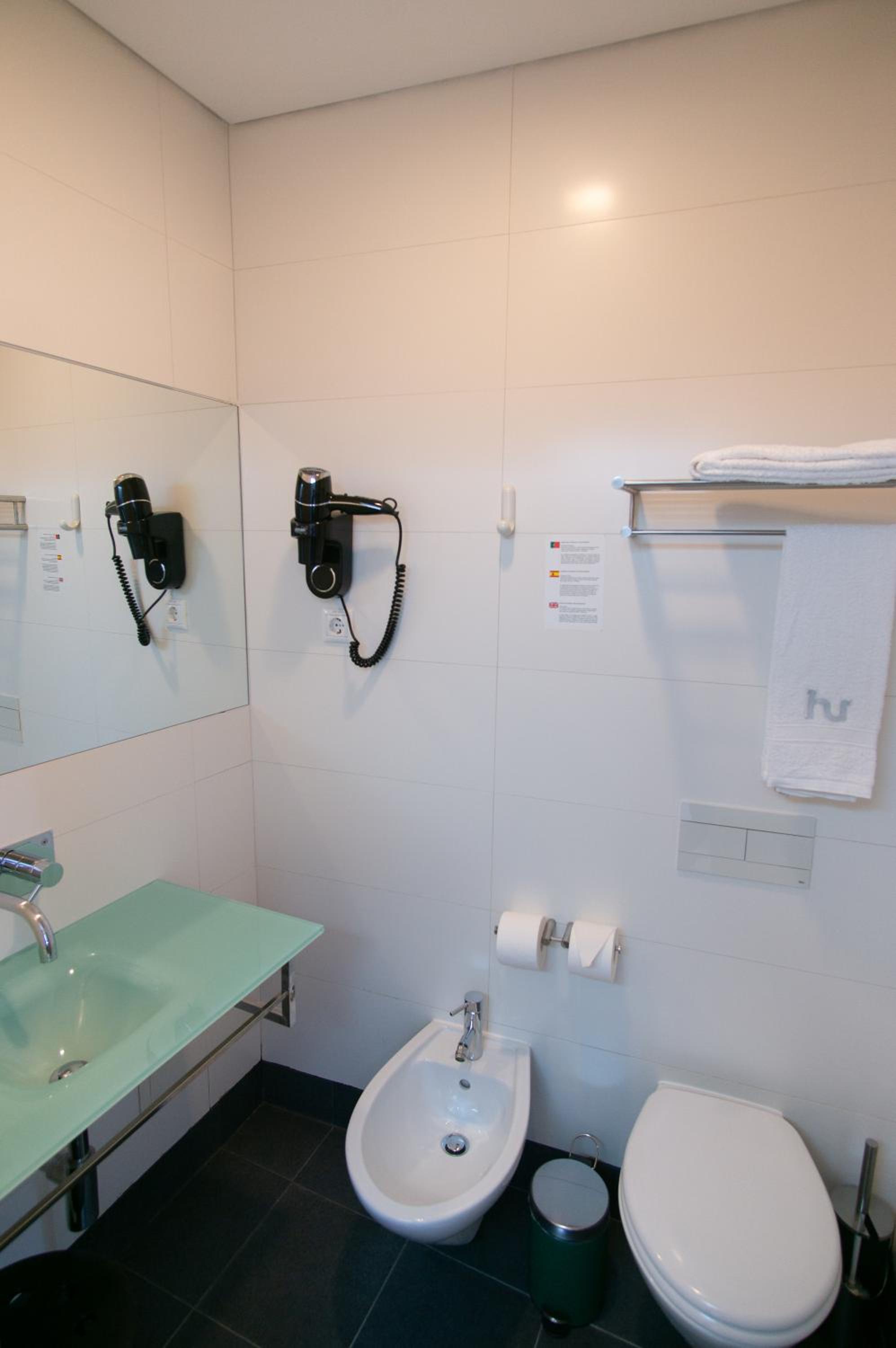 Double Room - Photo 6