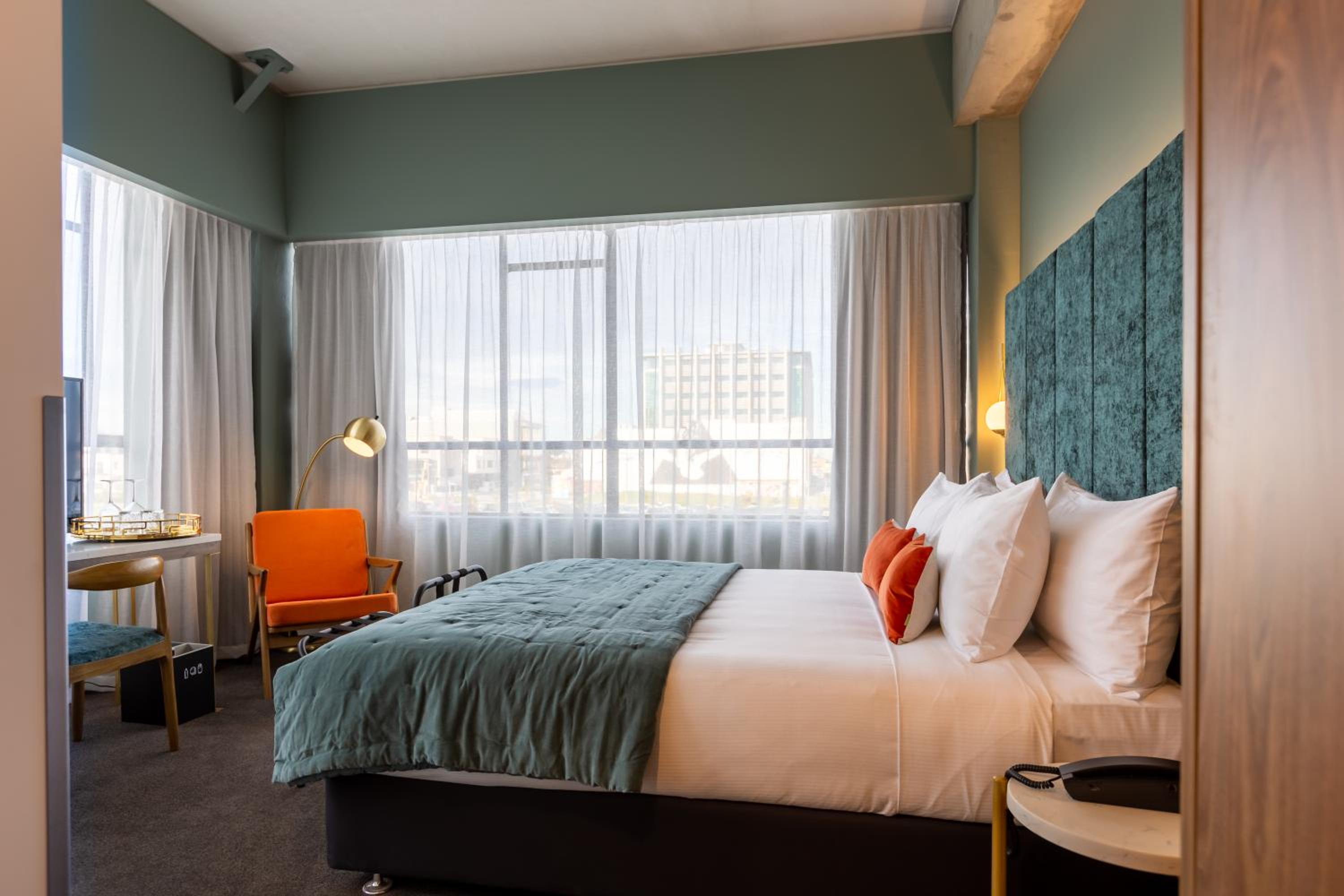 Superior King Room - Photo 4