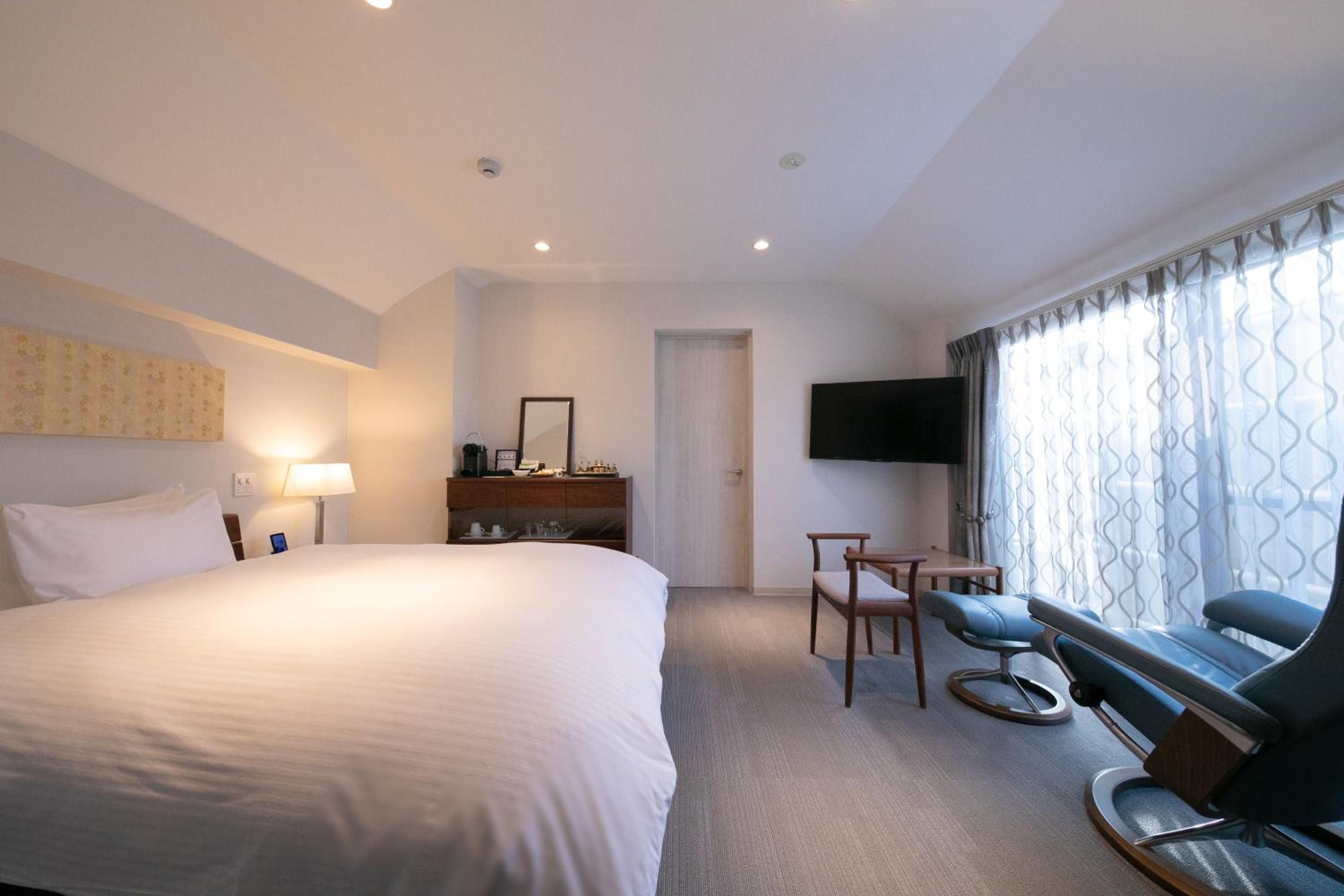 Compact Double Room