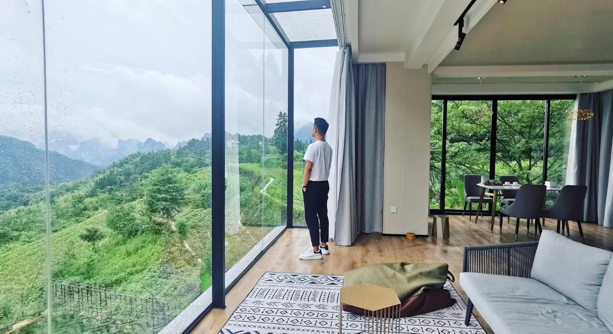 Suite with Mountain View photo 2