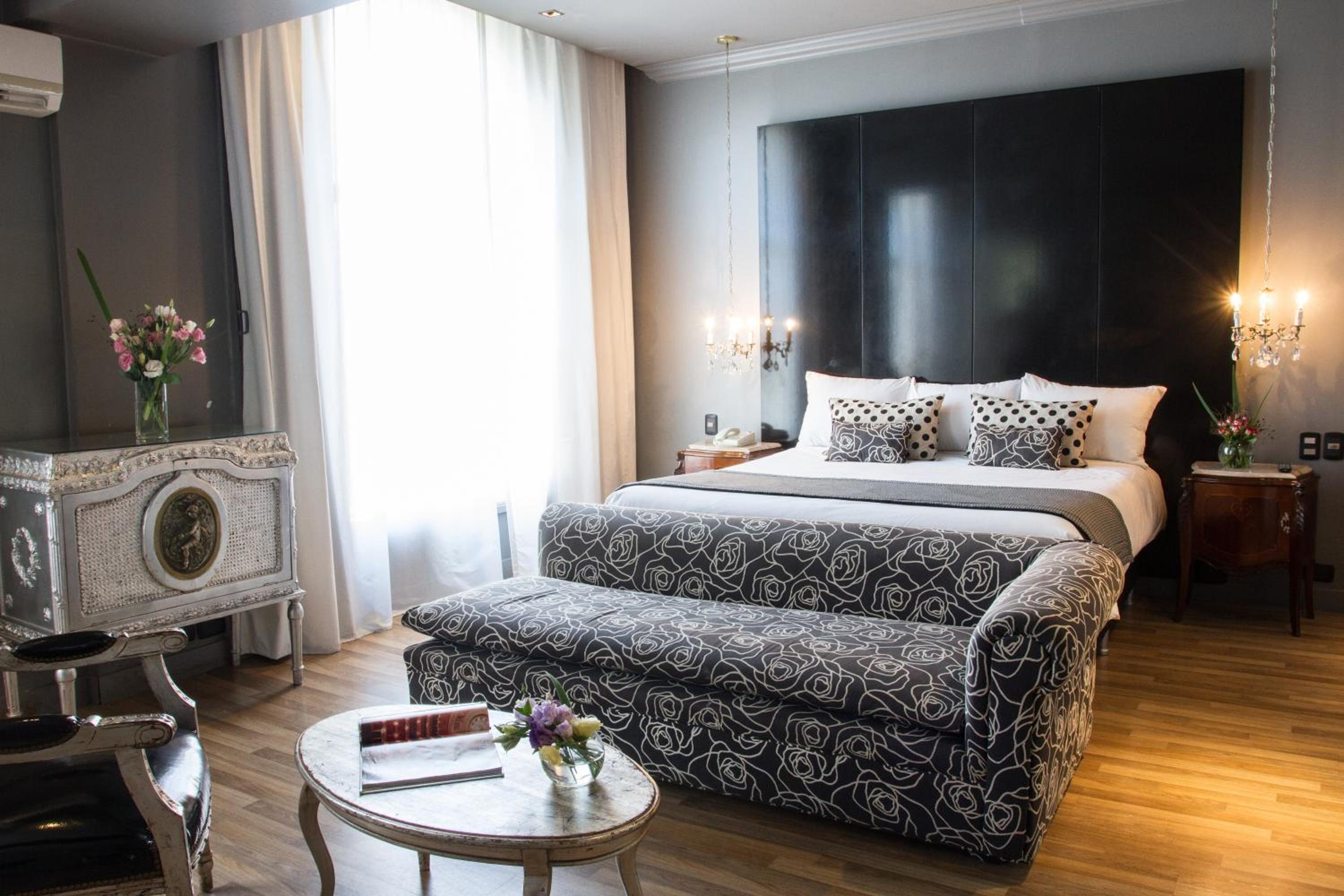 Deluxe Double Or Twin Room - City View