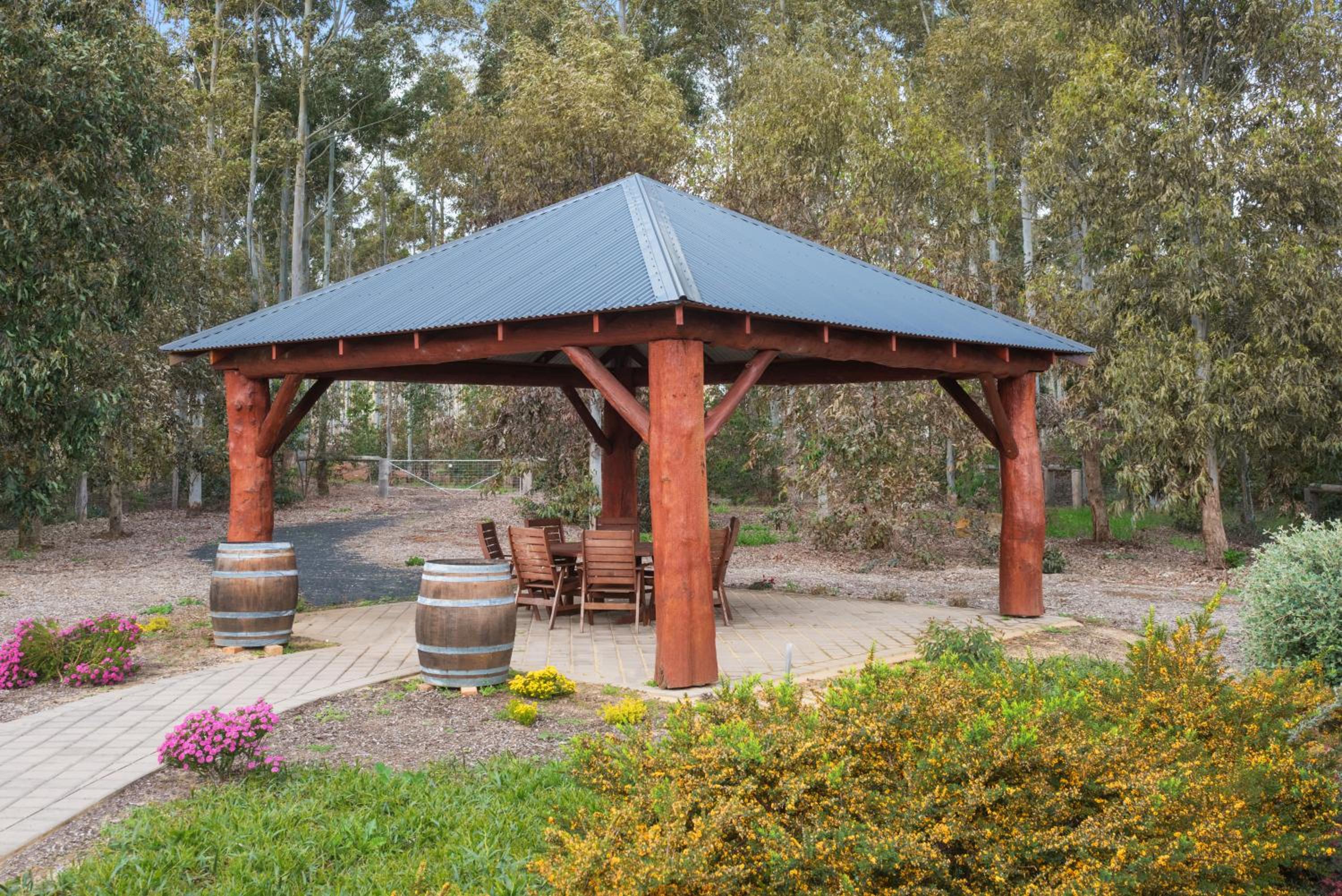Wongin Three-Bedroom Chalet - Disability Access photo 3