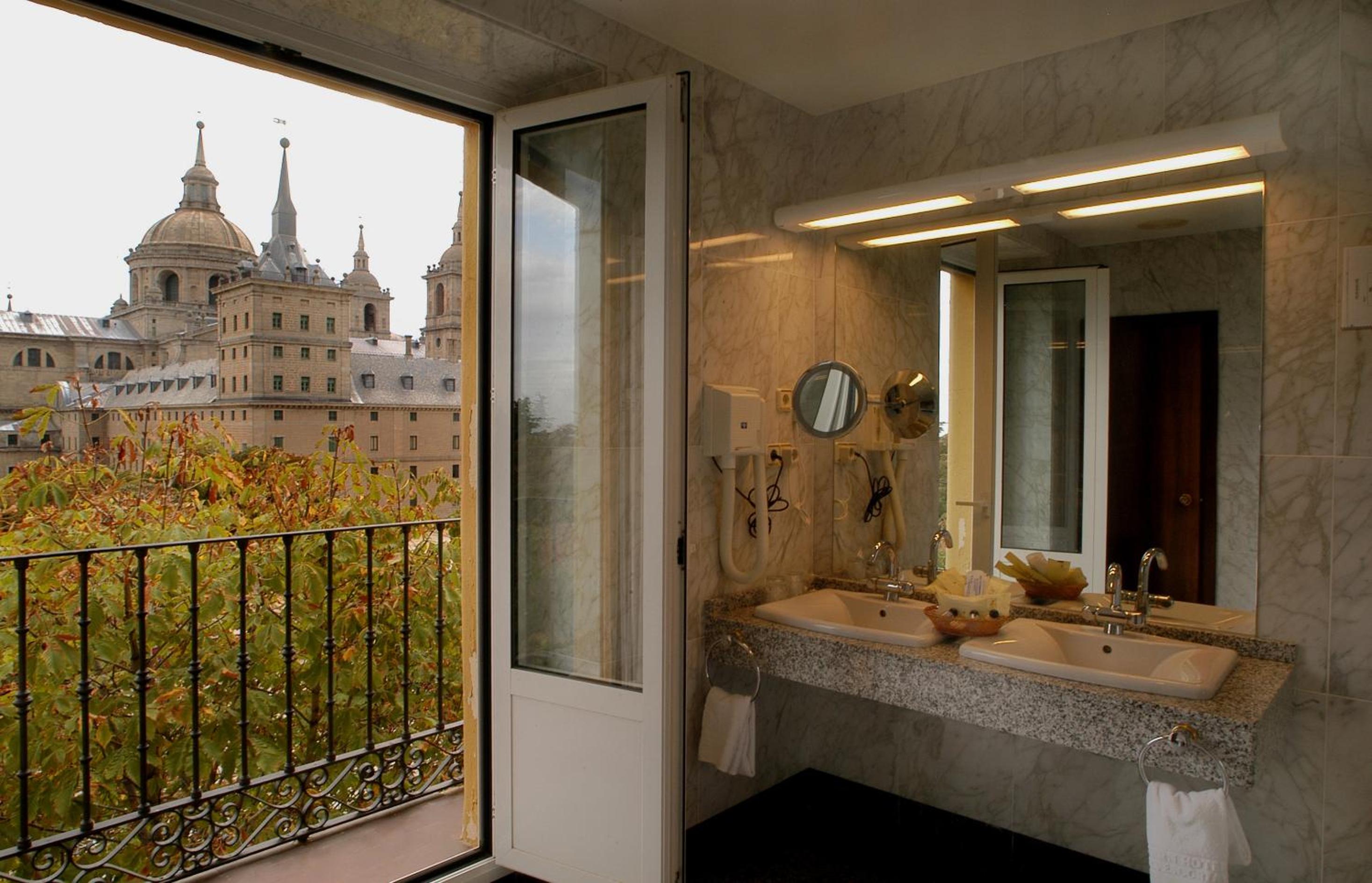 Junior Suite - Photo 2