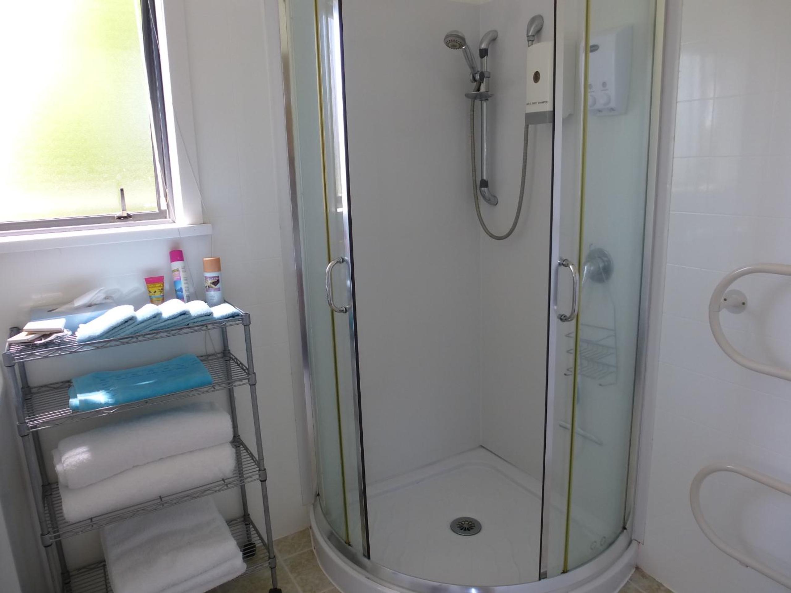 Two-Bedroom Cottage - Photo 11