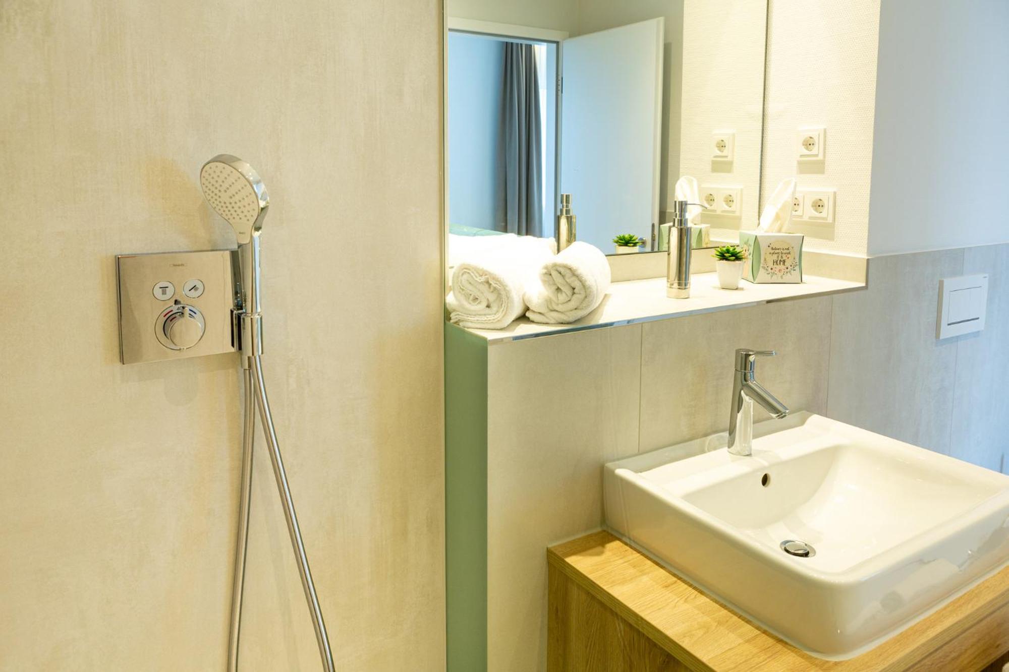 Double Room - Photo 3
