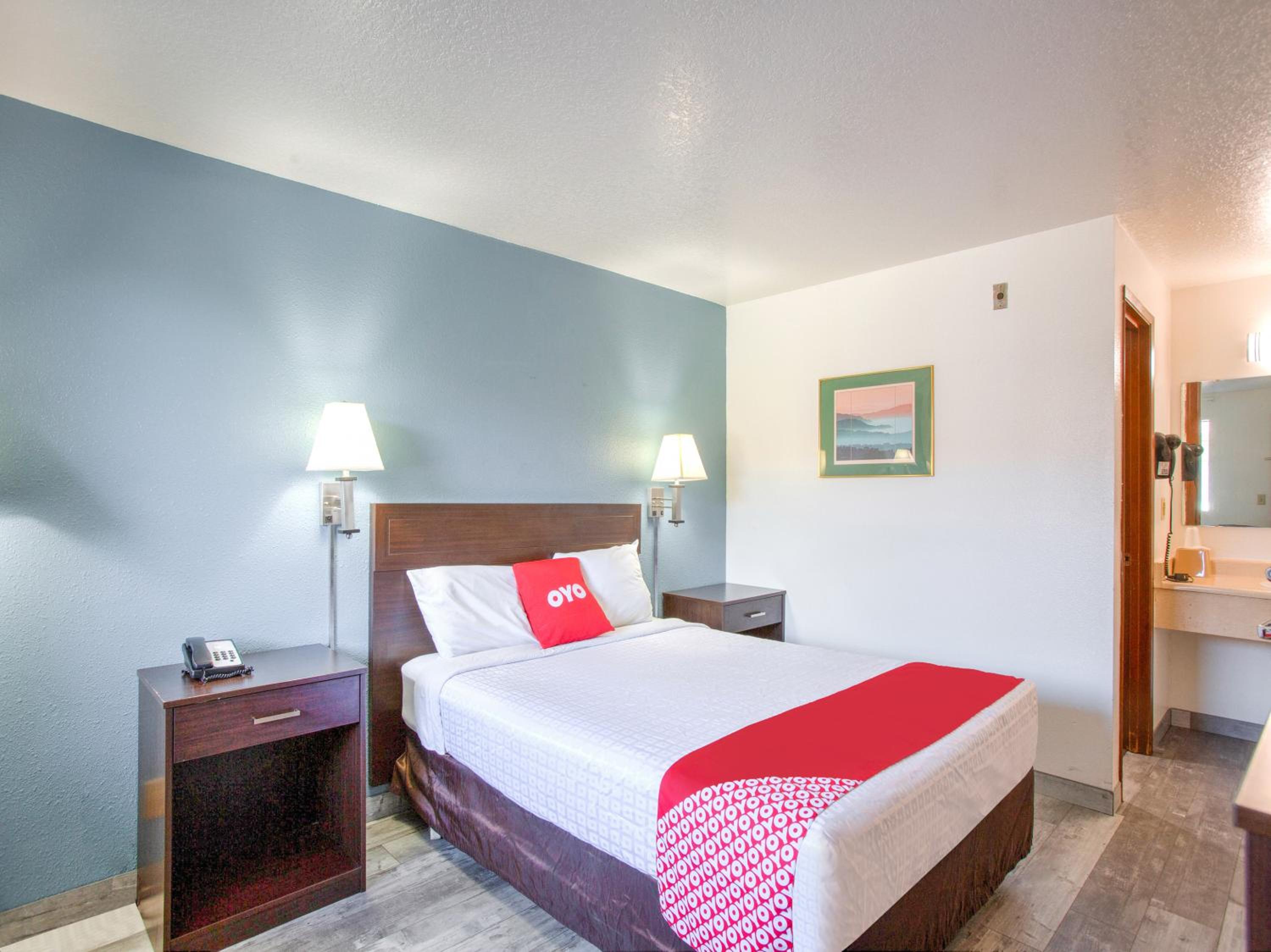 Queen Room - Photo 2
