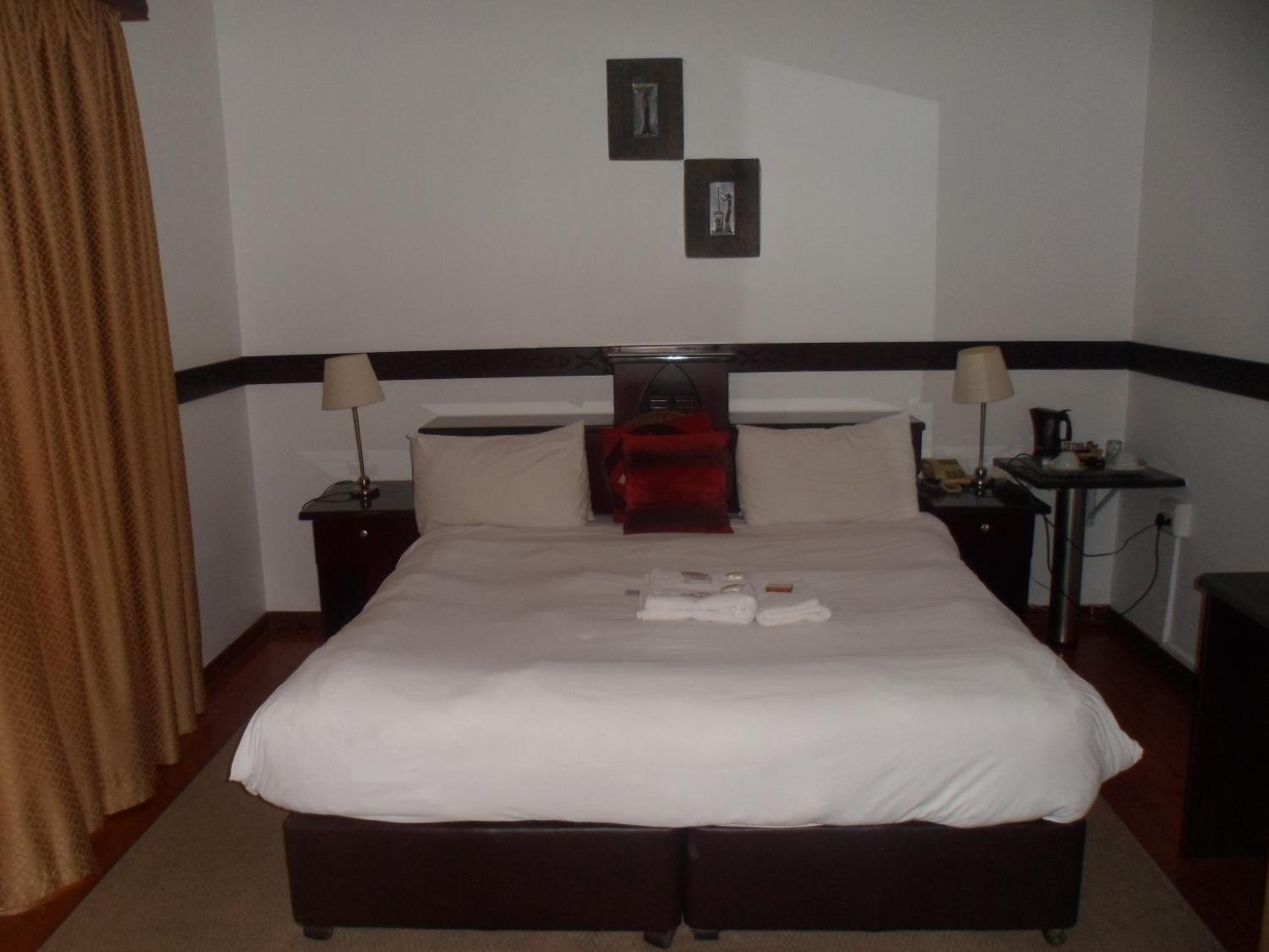 Double Room - Photo 2