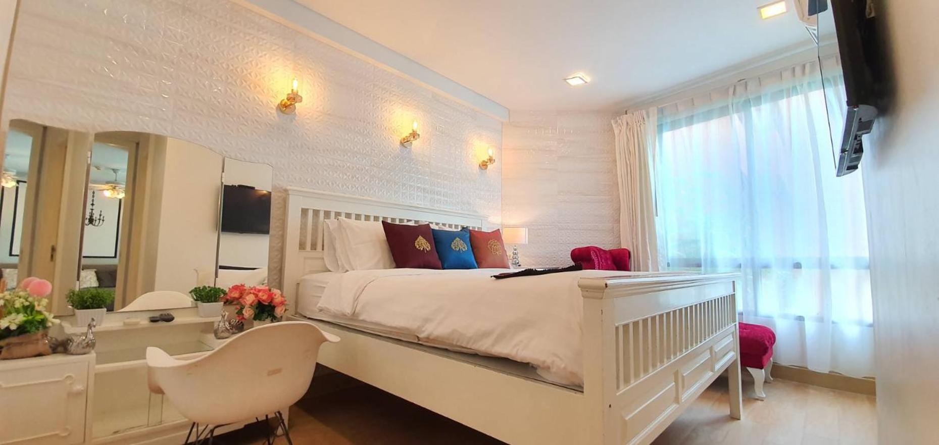 One-Bedroom Apartment - Photo 19