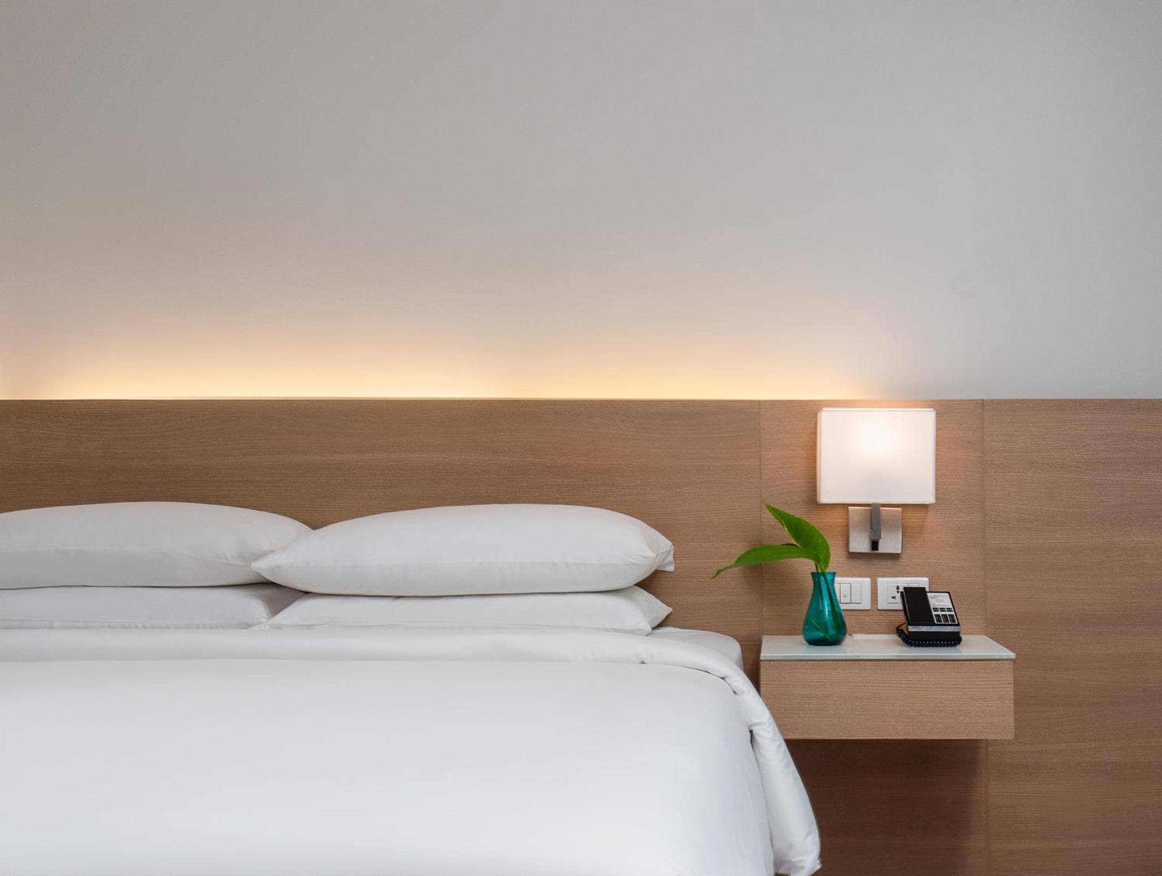 Junior King Suite with Balcony