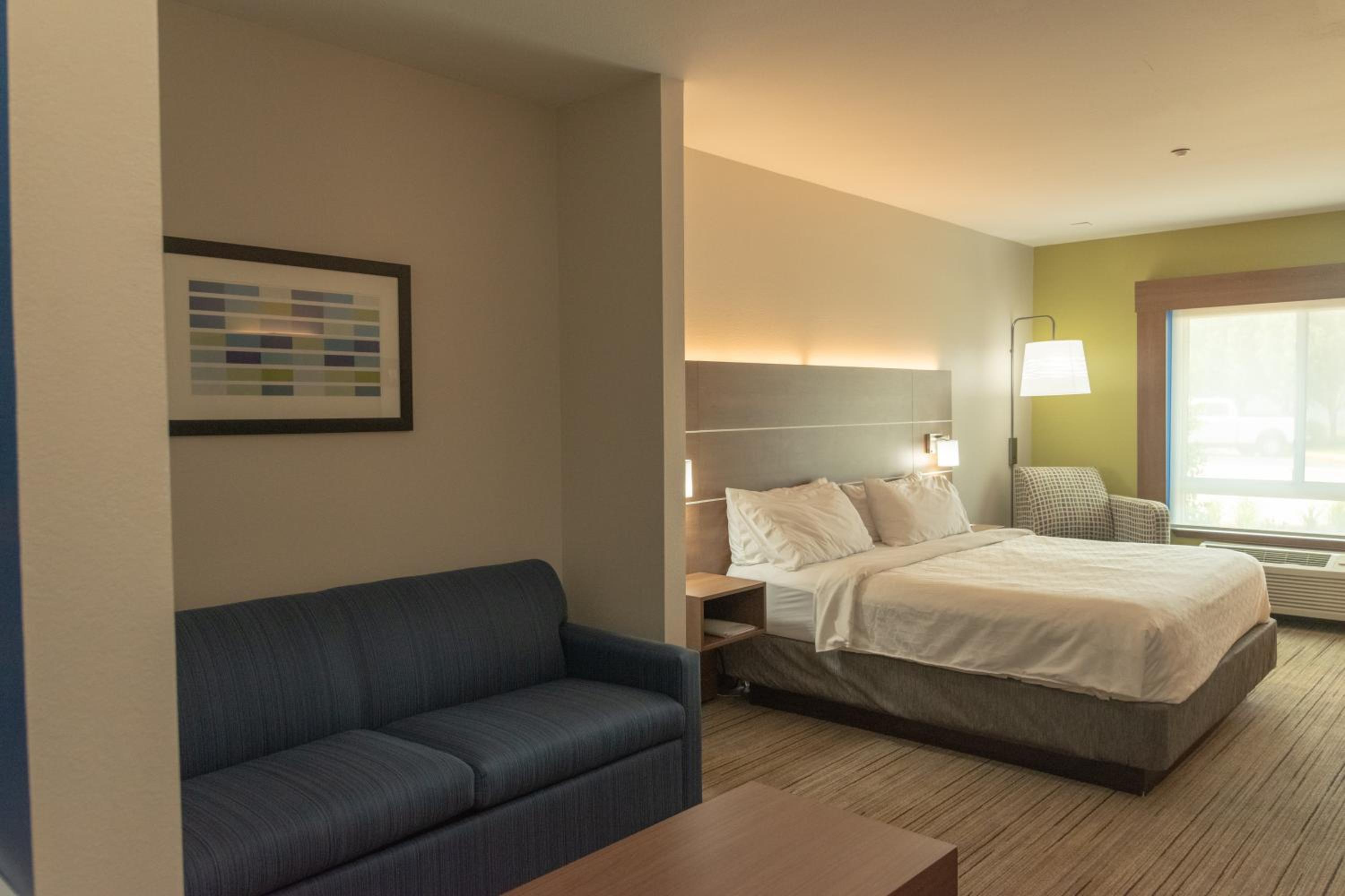 King Room - Mobility Access/Hearing Accessible - Photo 1