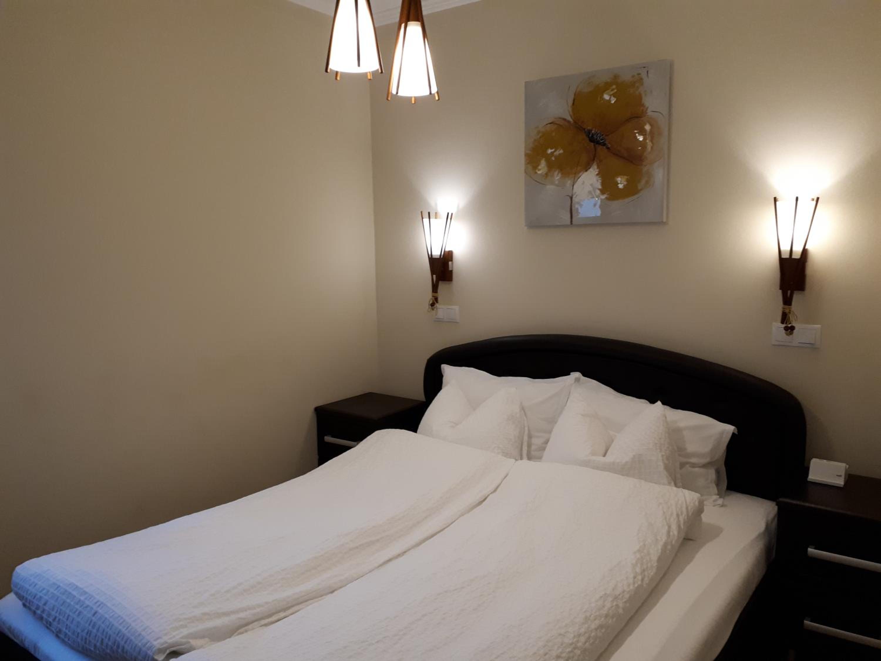 One-Bedroom Apartment with Garden View - Photo 1