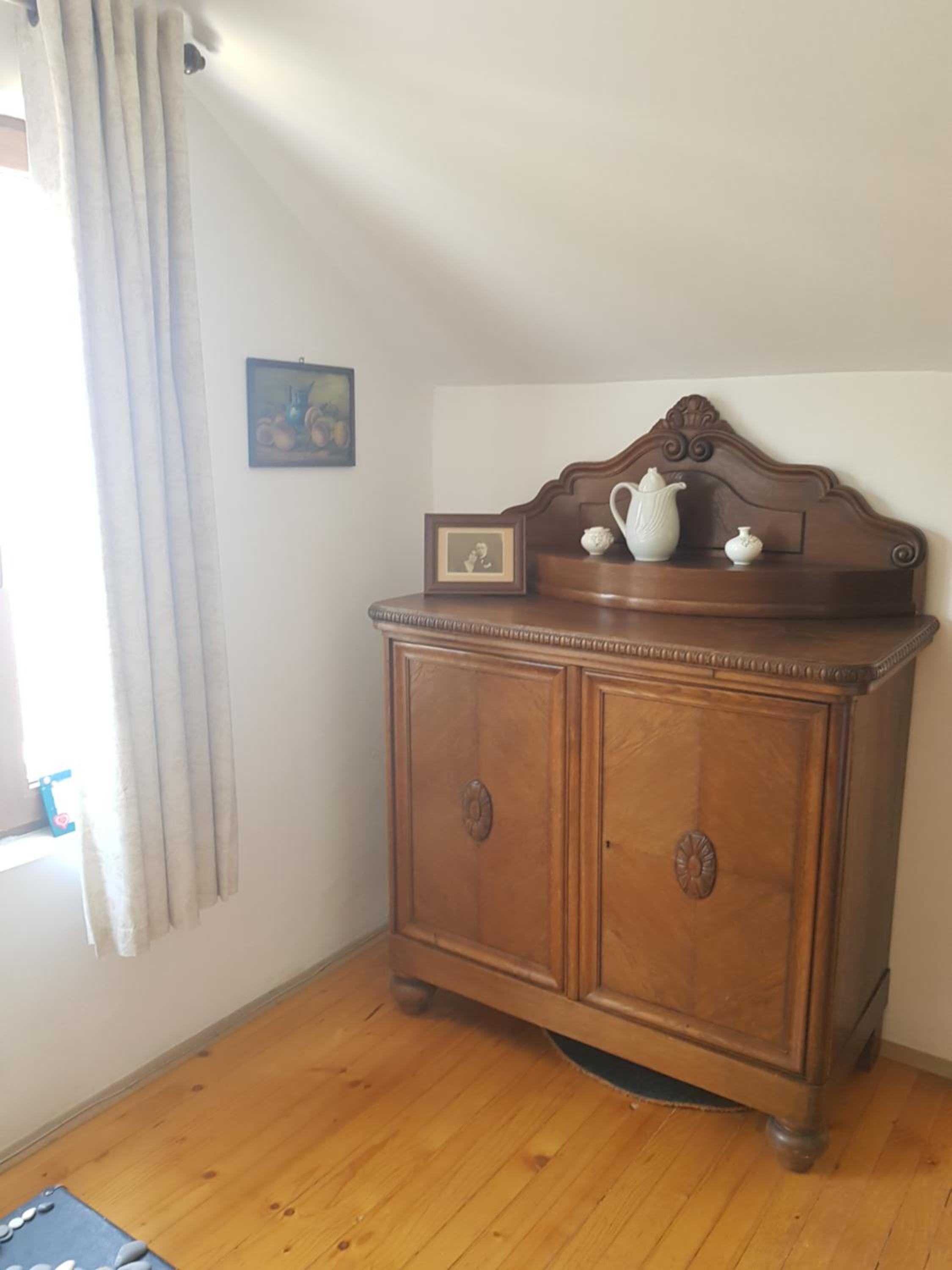 Twin Room - Photo 3