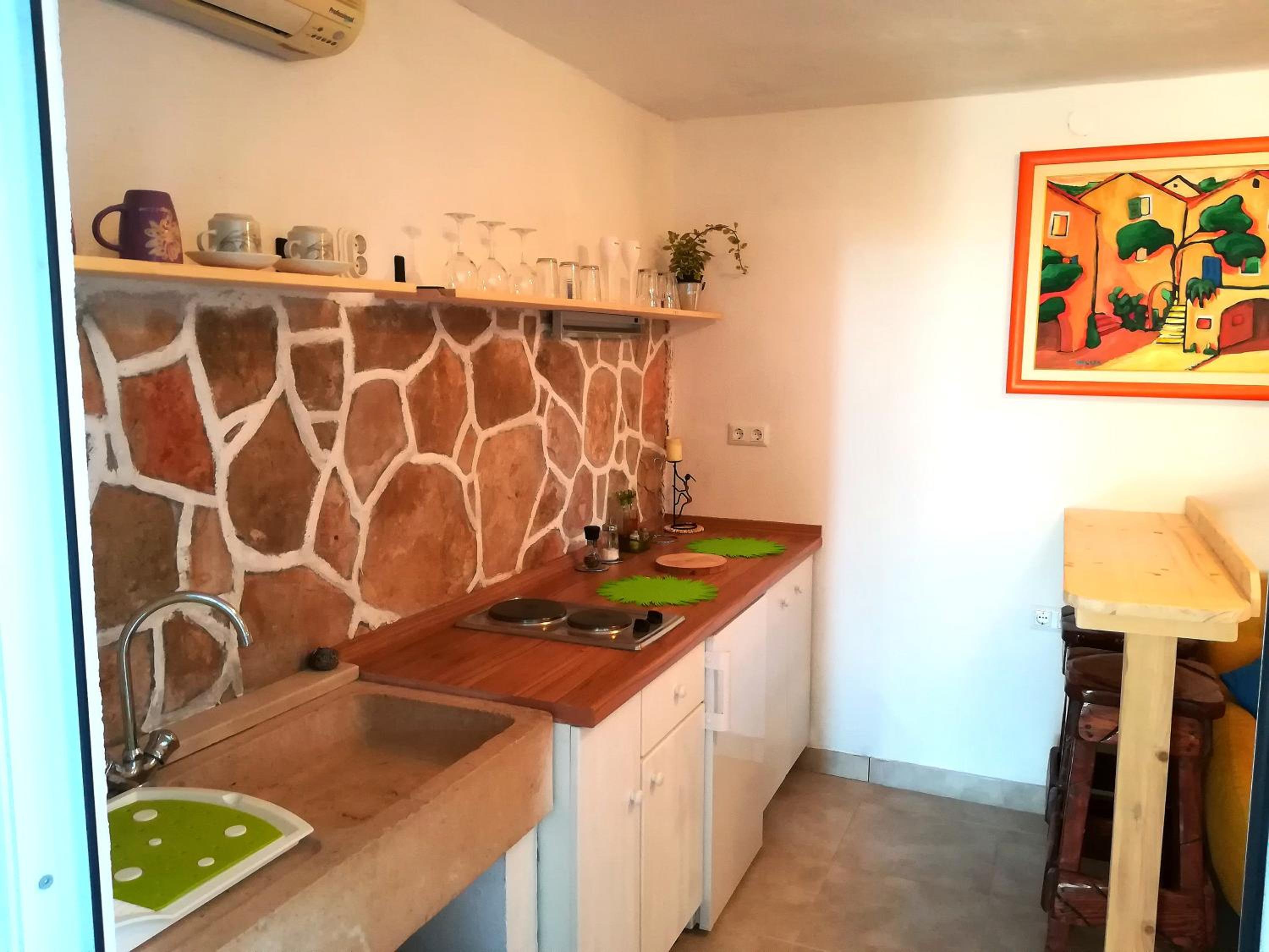 One-Bedroom Apartment - Photo 20