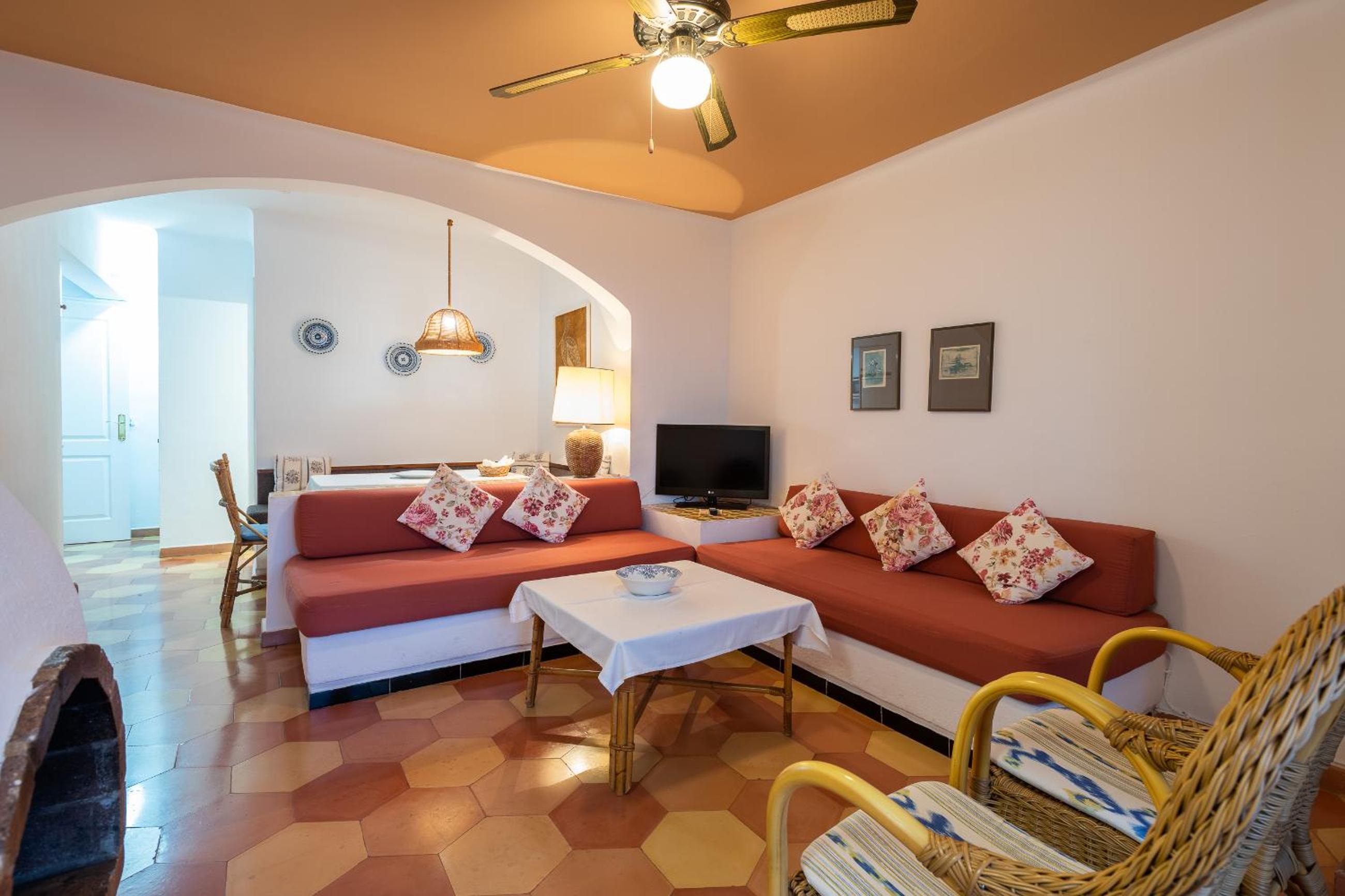 Apartment with Sea View (Lateral or Frontal view) photo 2