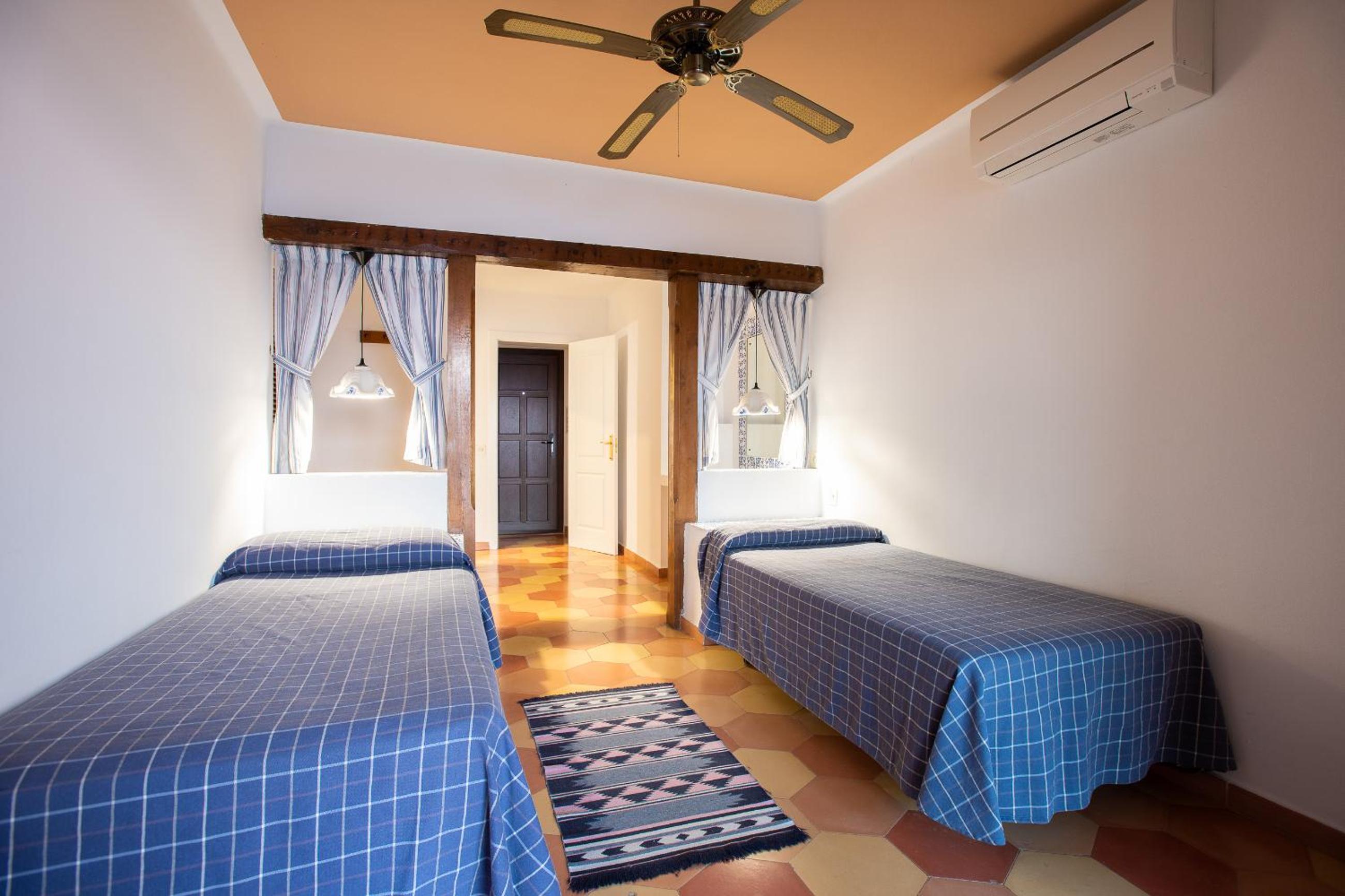Apartamento de una habitación con vista al jardín
