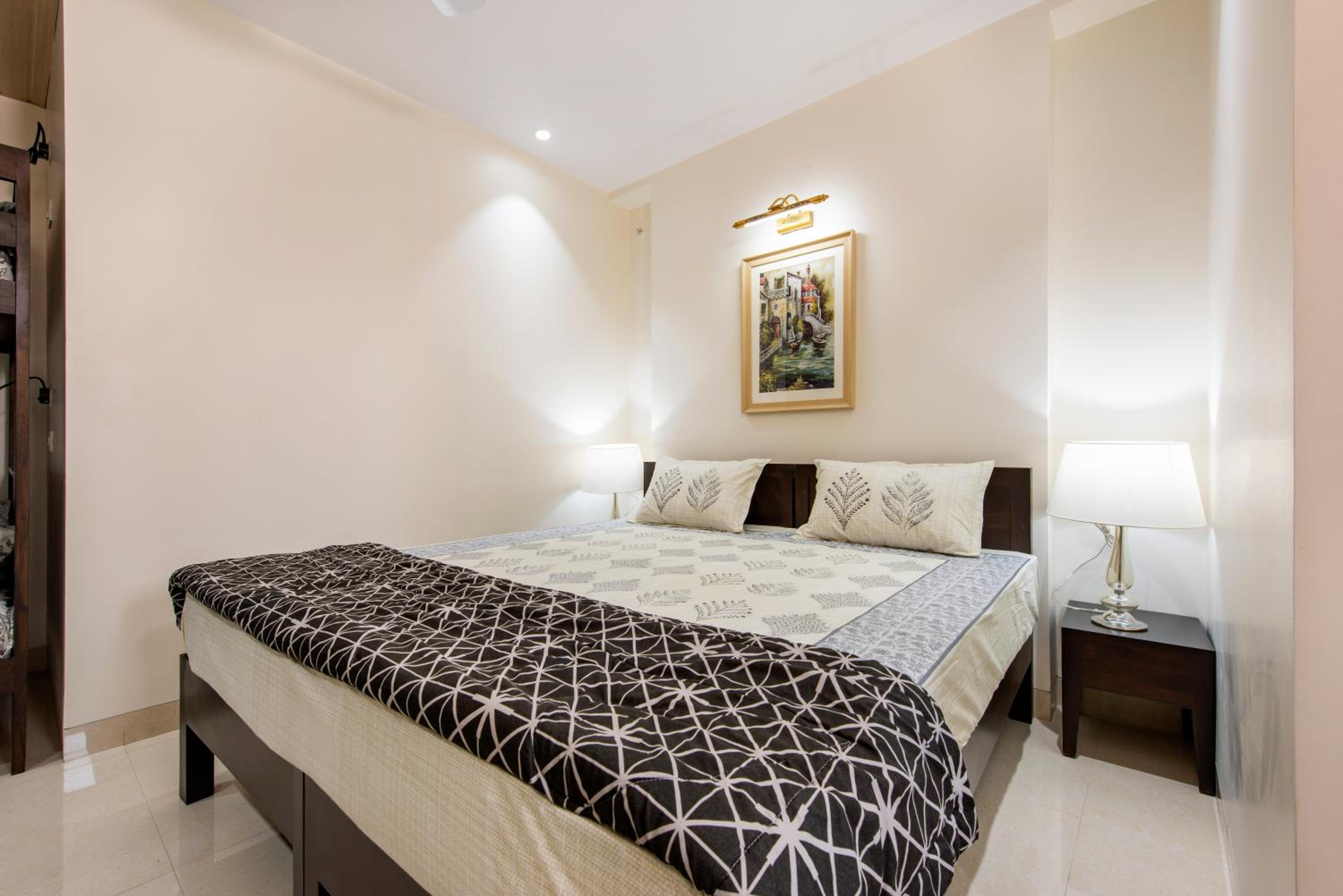 Quadruple Room with Private Bathroom - Photo 41