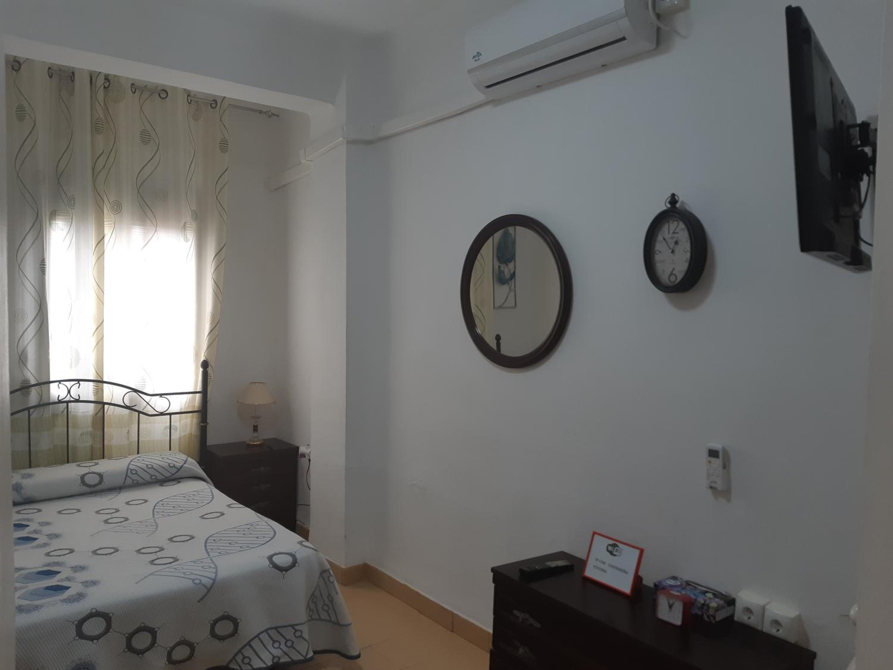 Classic Double Room - Photo 16