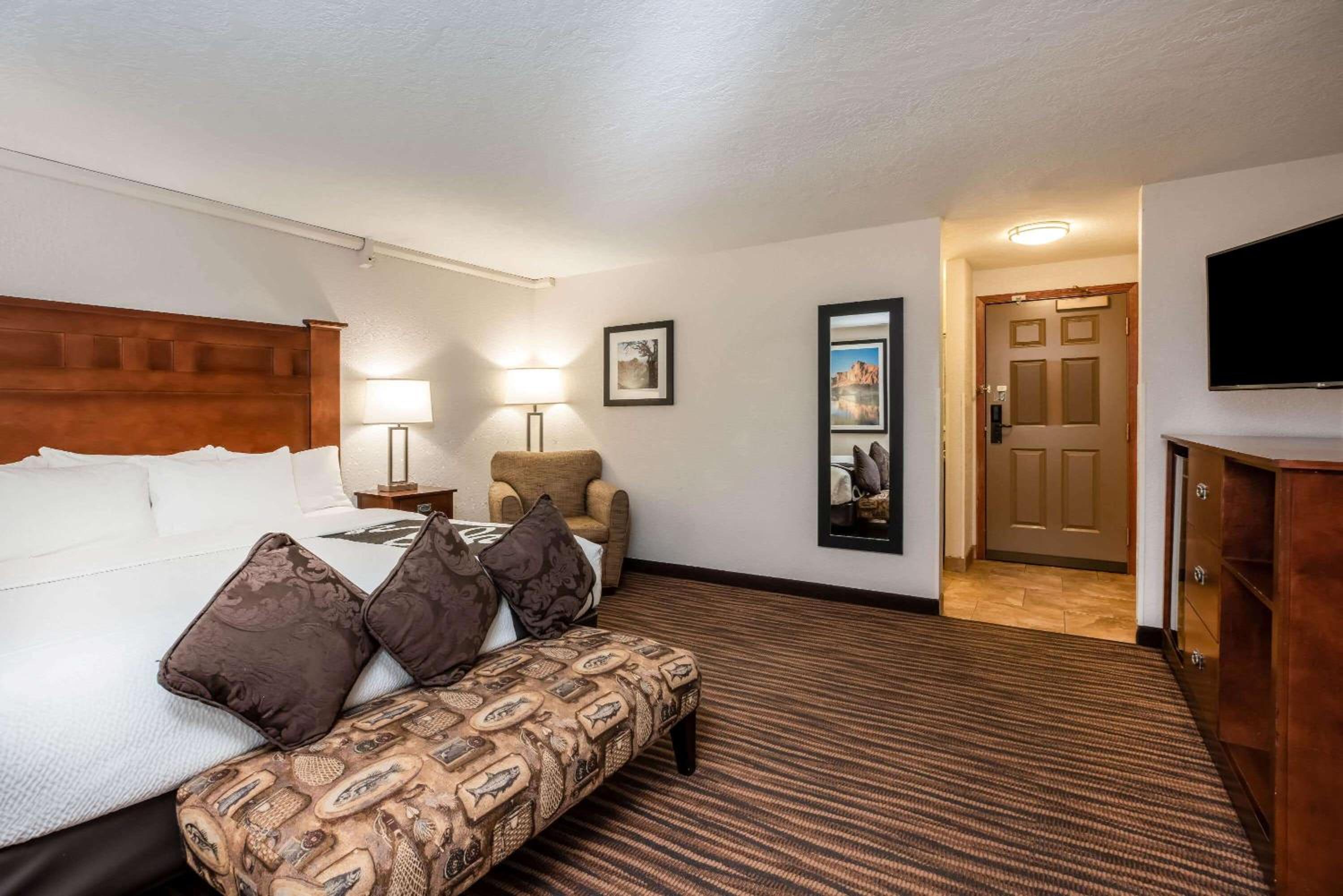 Executive King Room - Photo 4