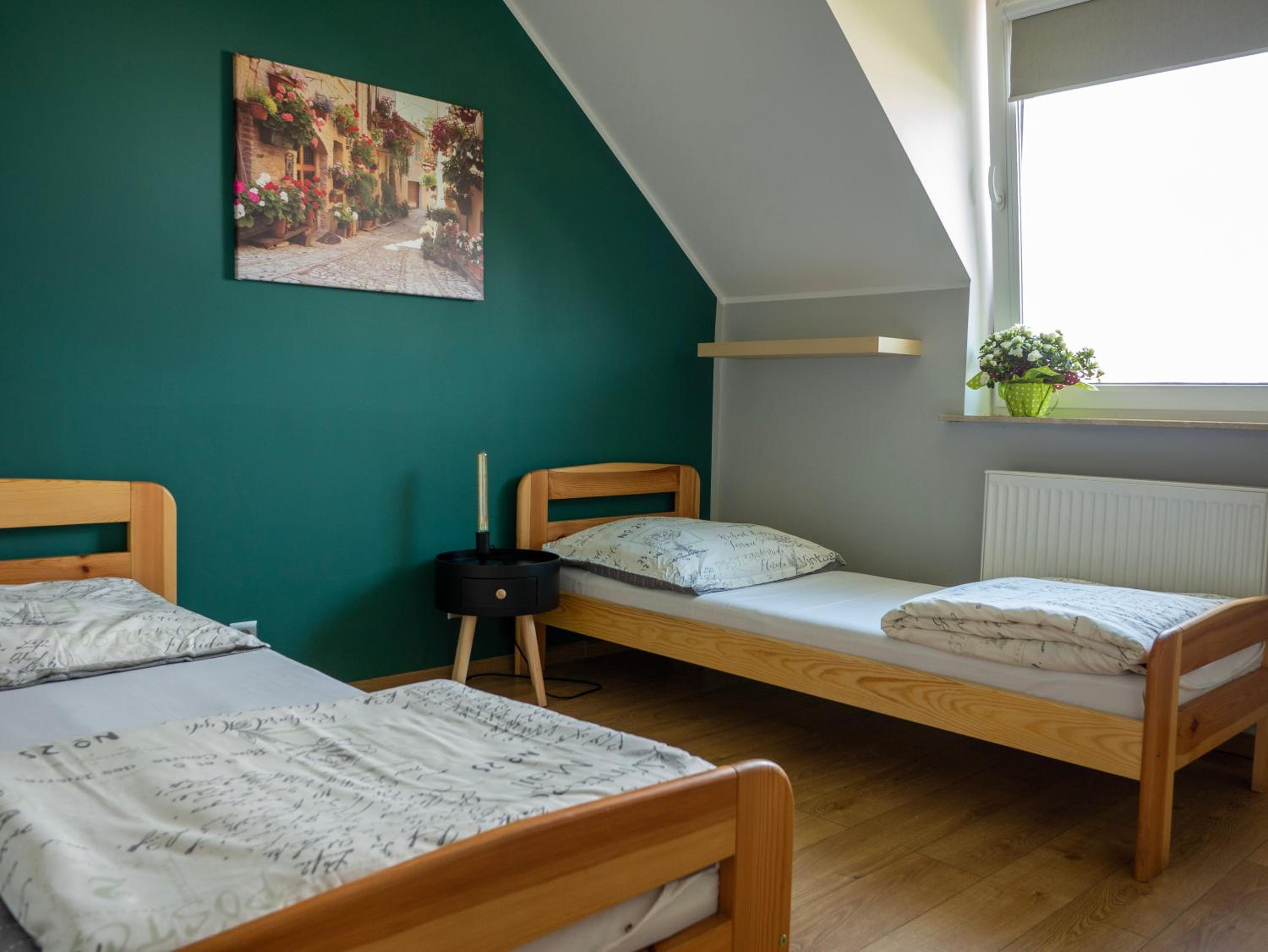 Triple Room with Private Bathroom - Photo 8