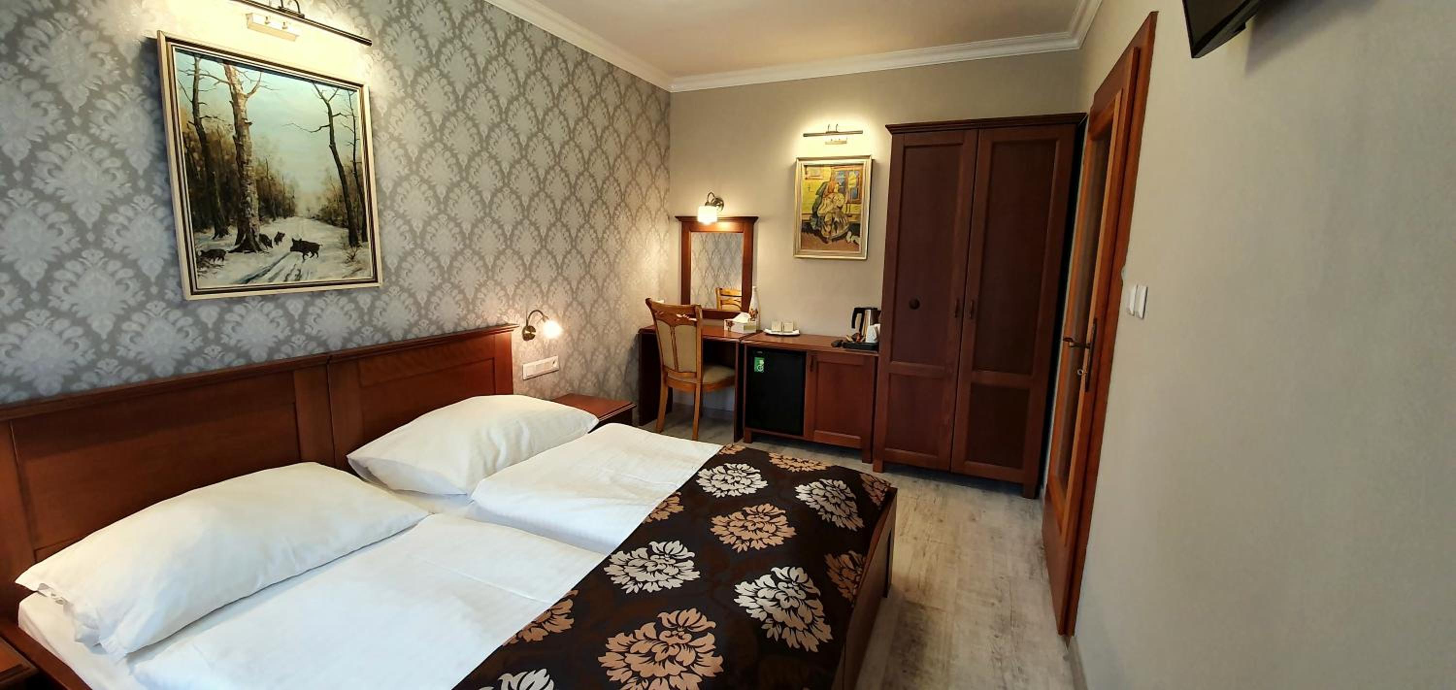 Double or Twin Room photo 1
