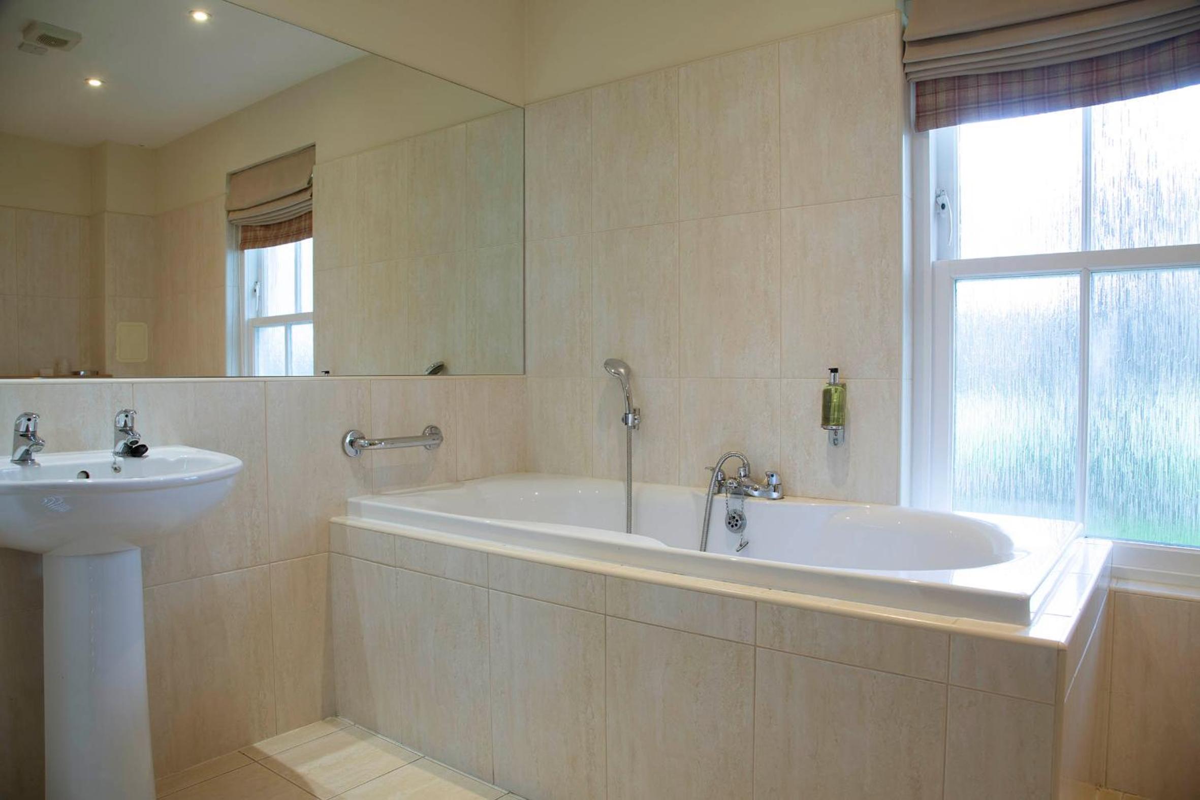 Standard Double Room - Photo 5
