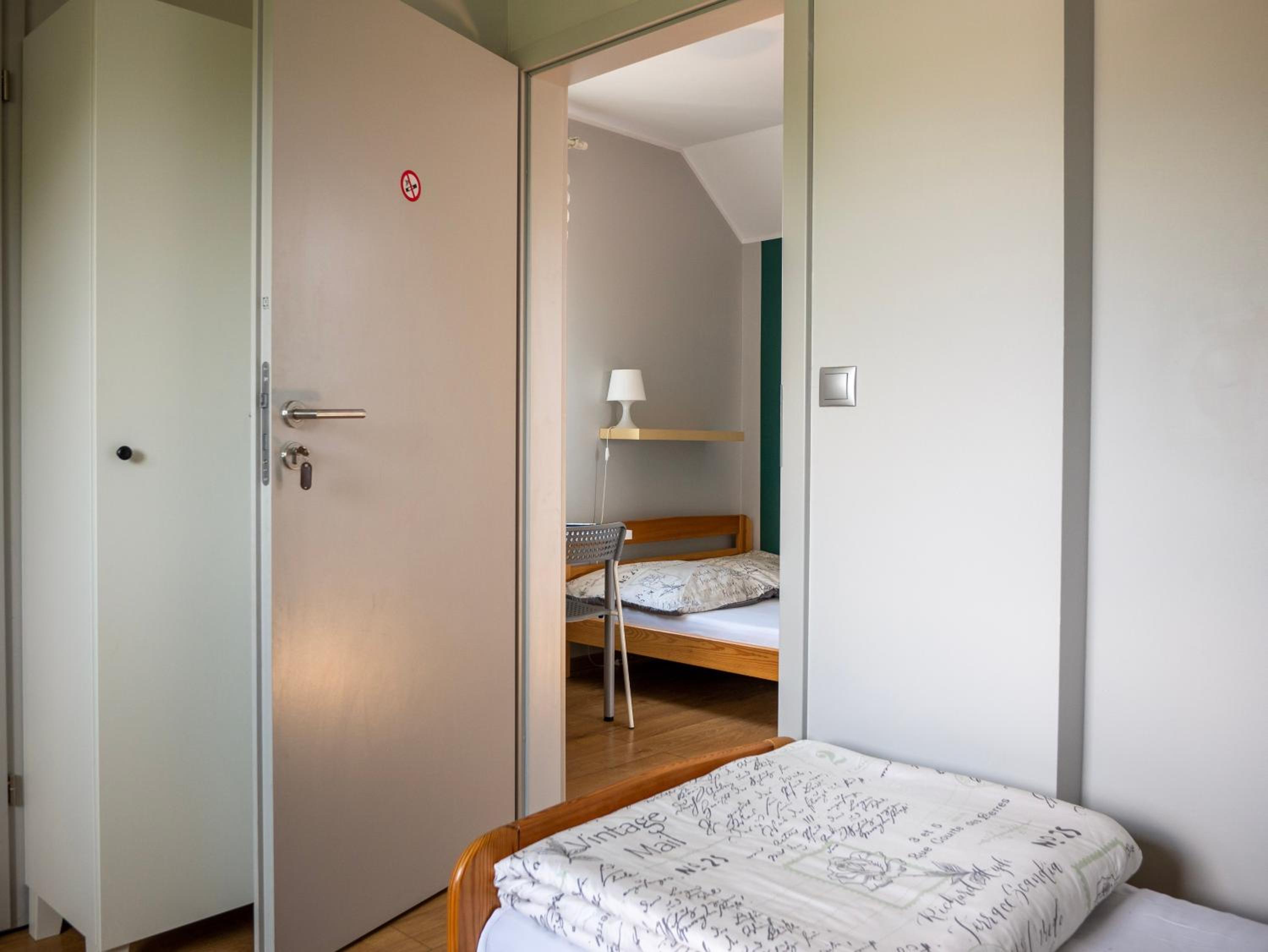 Triple Room with Private Bathroom - Photo 1
