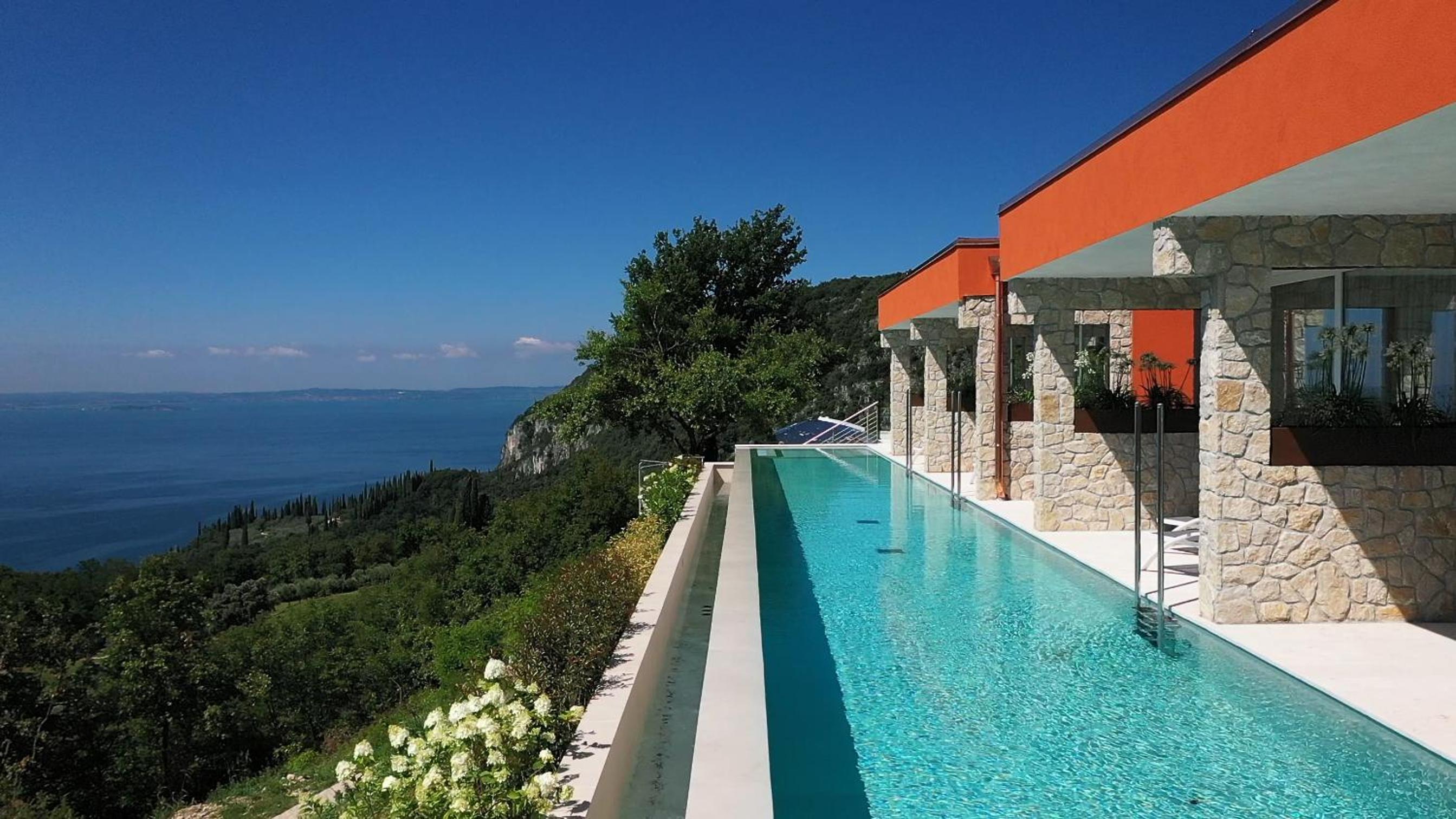 Suite with Infinity Pool - Photo 78