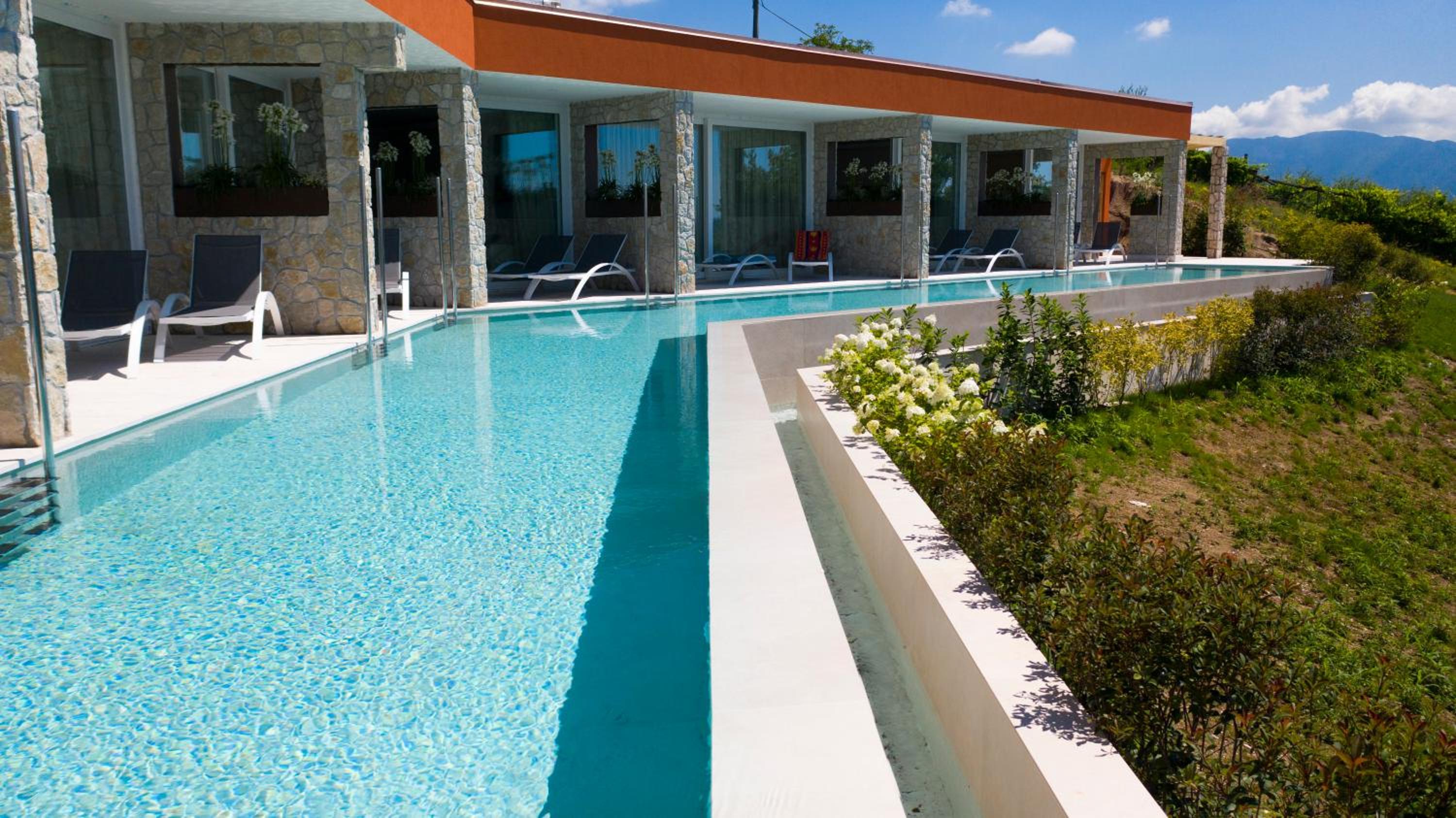 Suite with Infinity Pool - Photo 72
