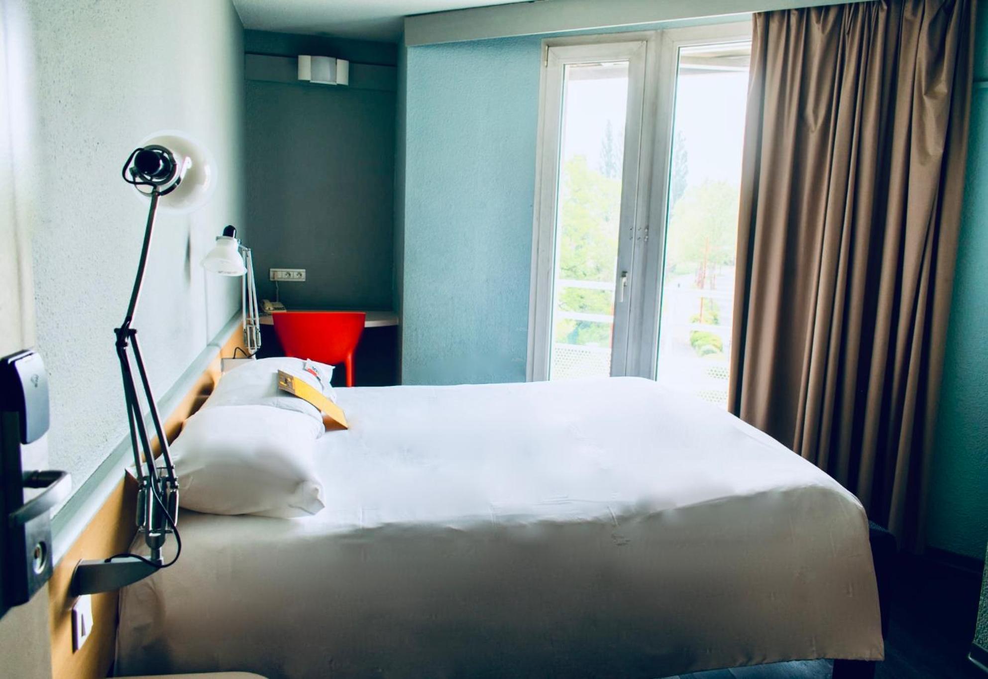 Standard Double Room - Photo 4