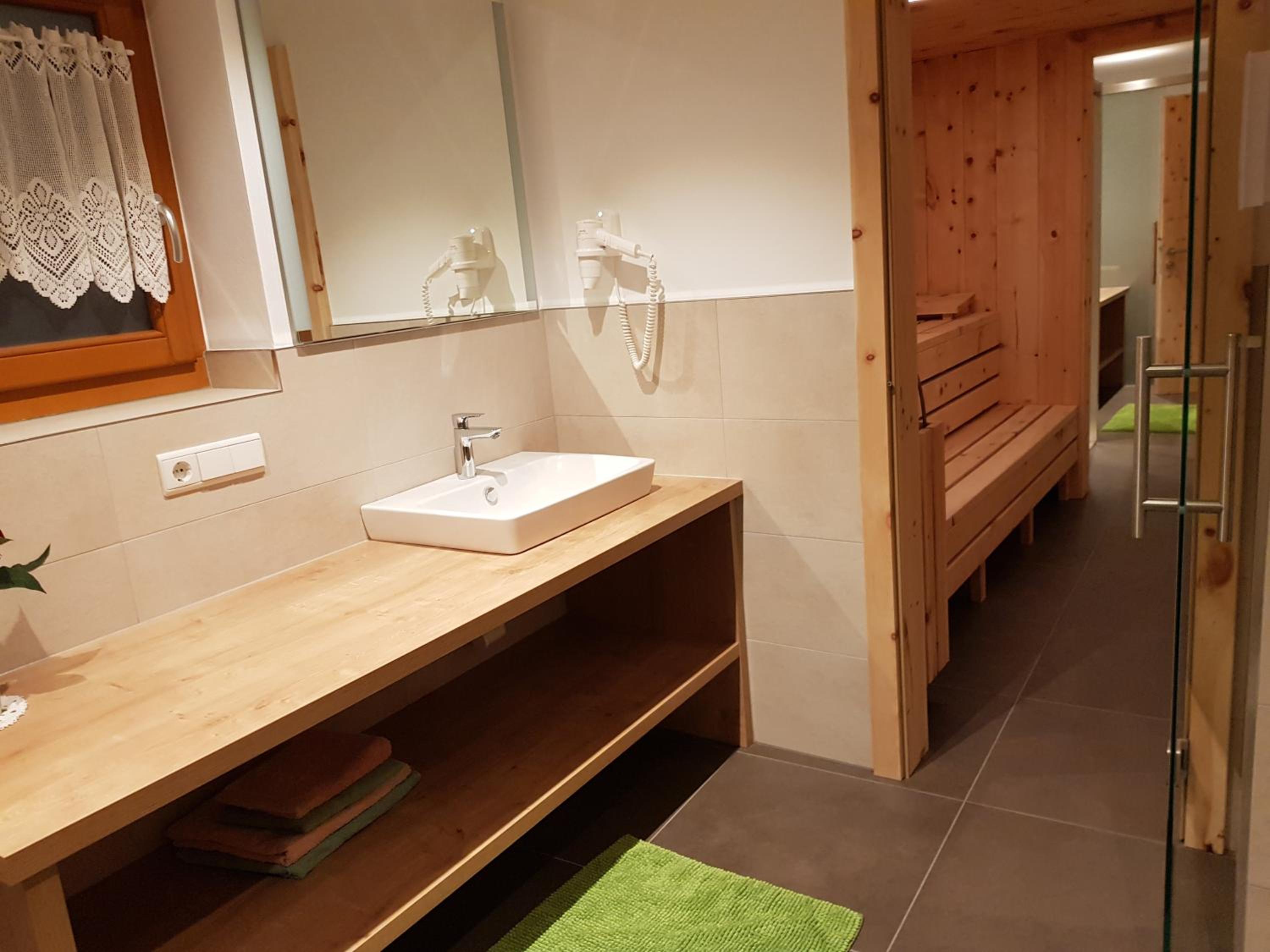 Apartment with Sauna - Photo 15