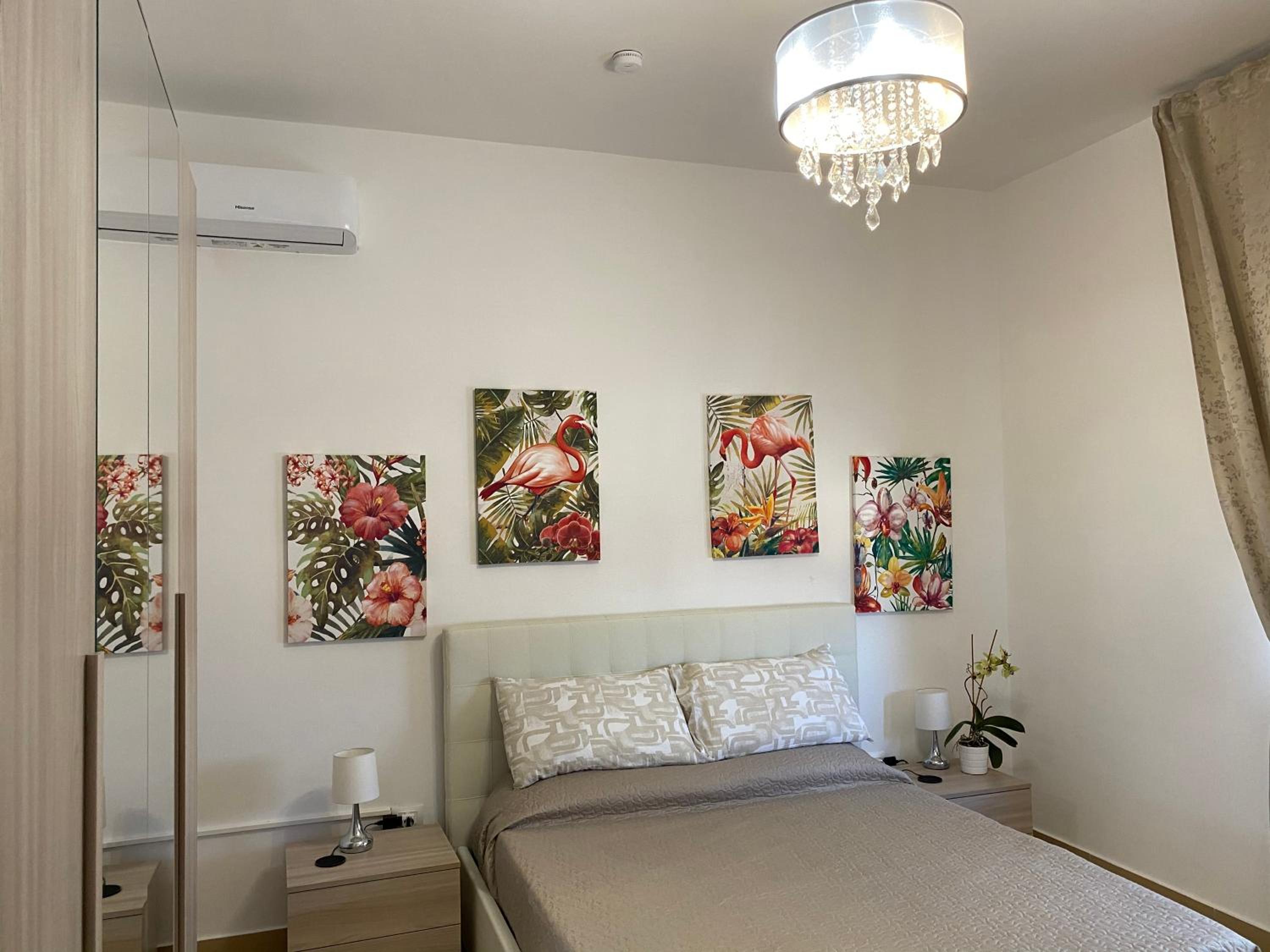 Double Room with Private Bathroom - Photo 47
