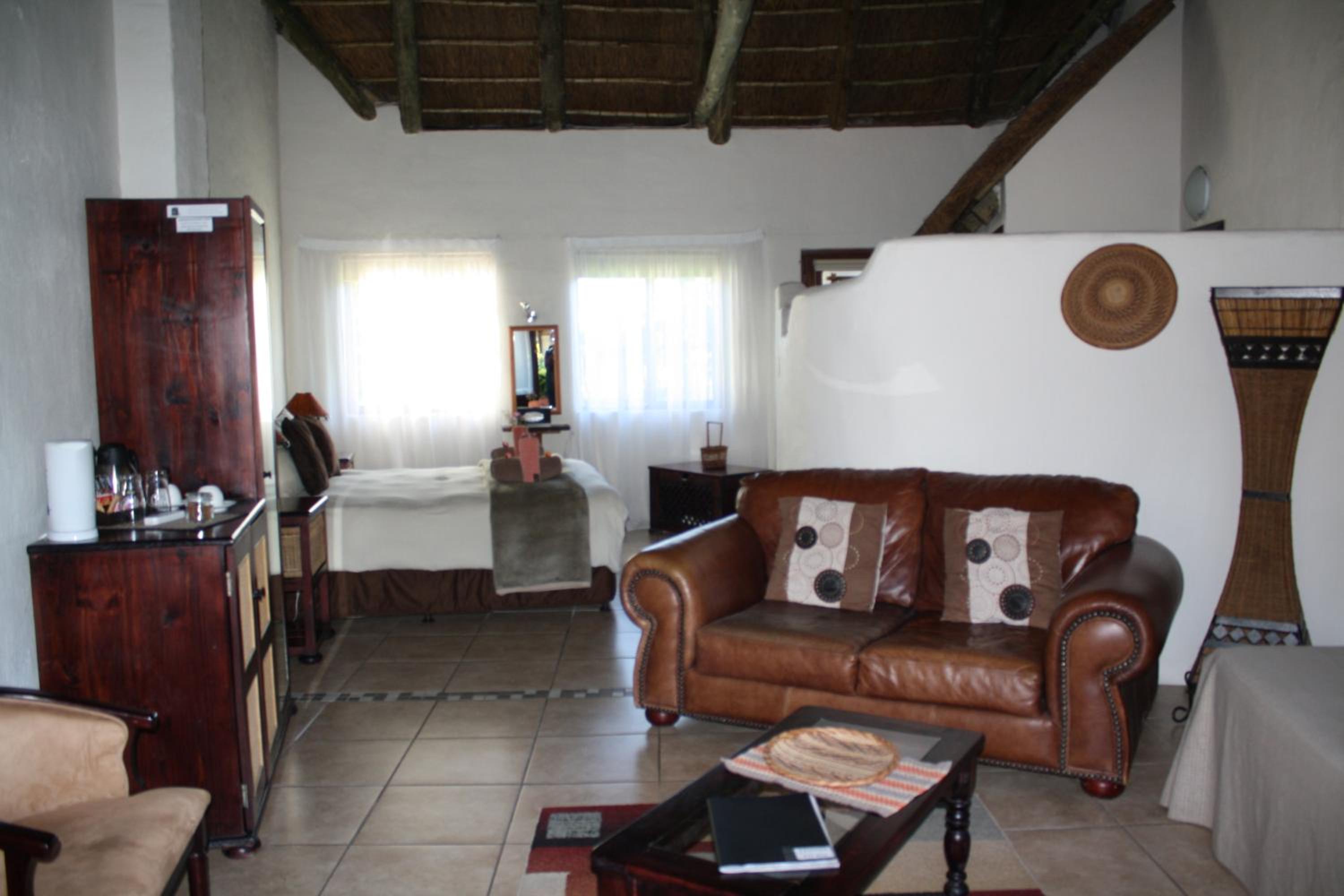 Family Room - Photo 2