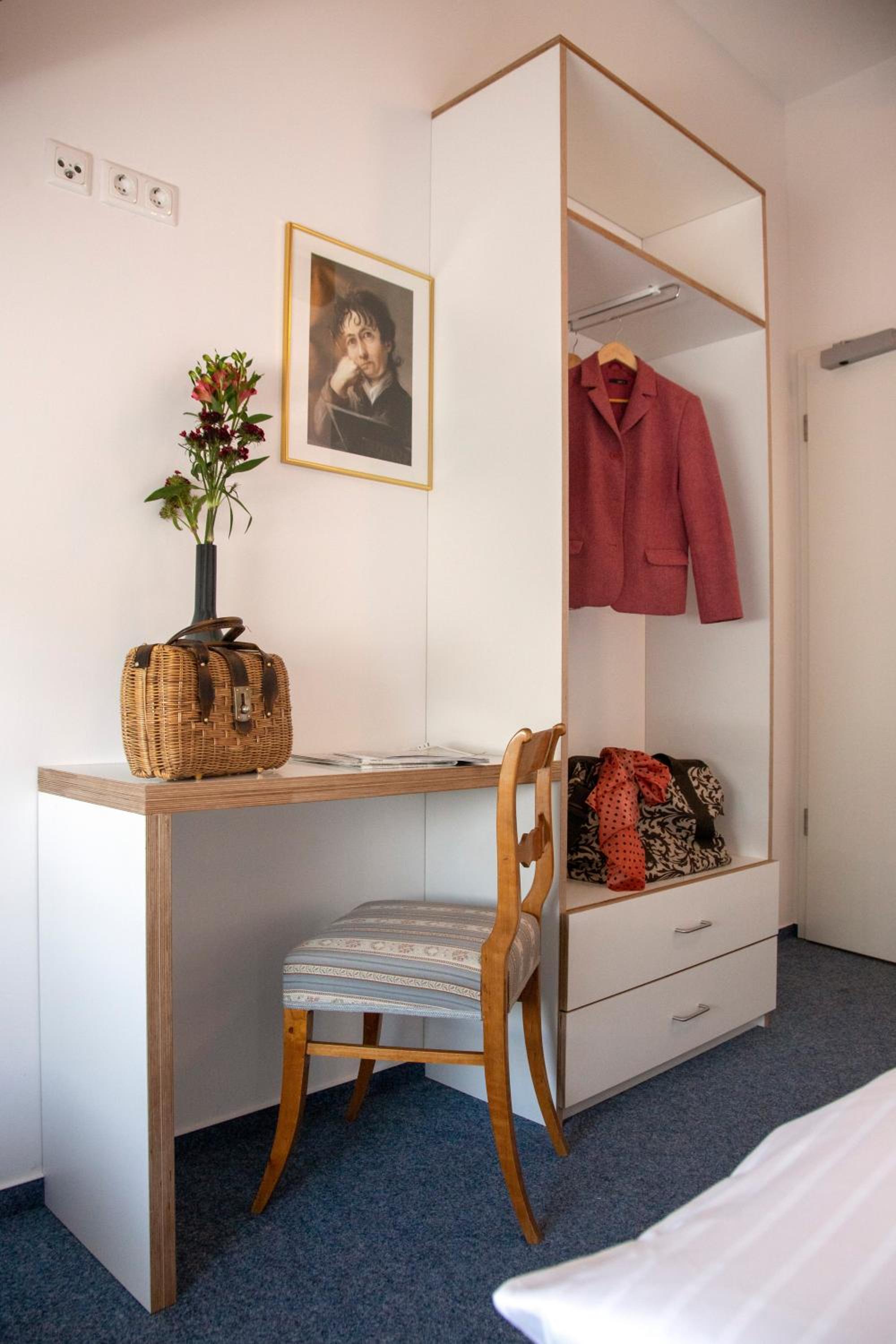 Double Room - Photo 3