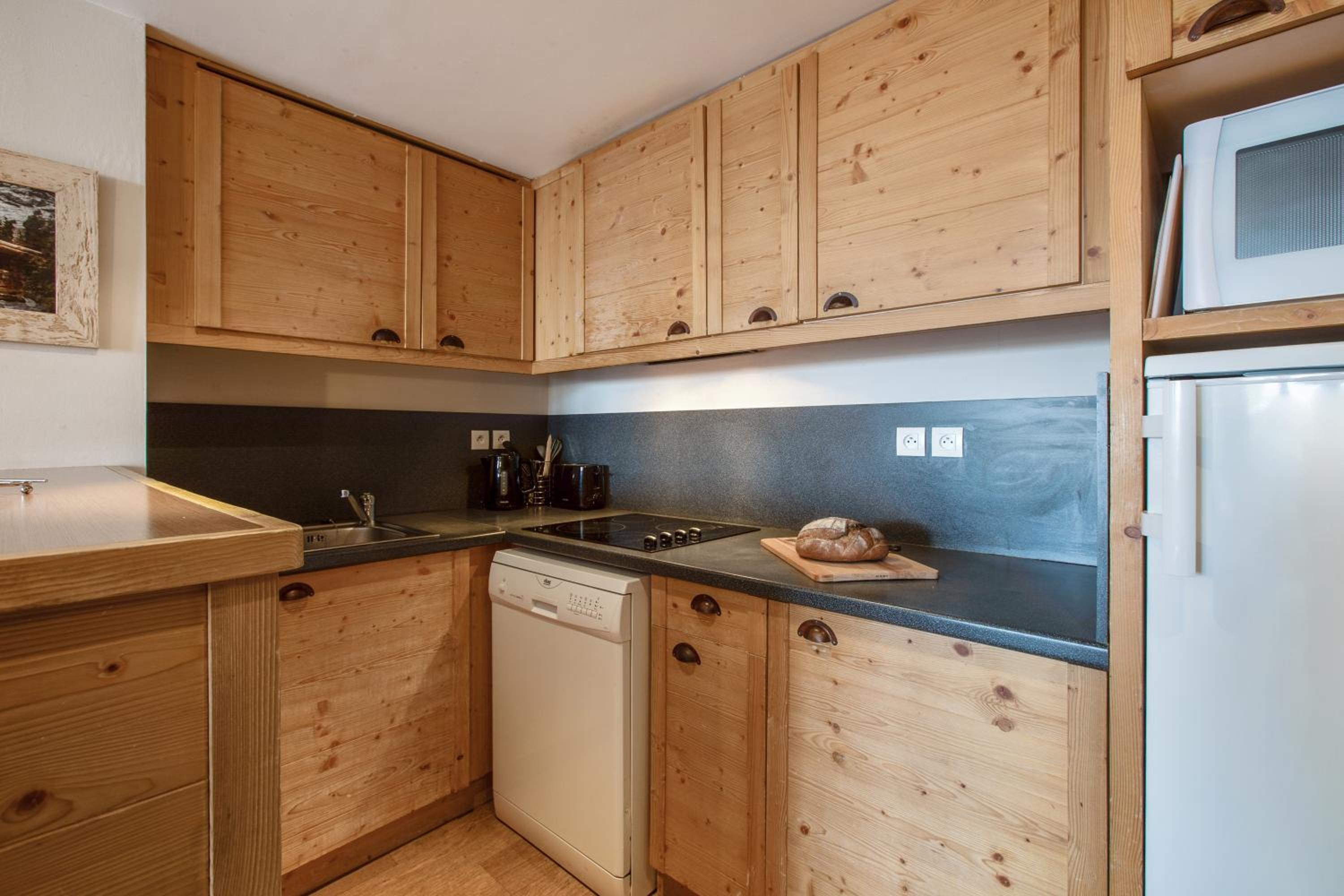 One-Bedroom Apartment with Mountain View (4 People) - South Side, photo 6