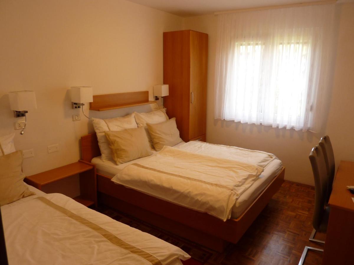 Triple Room photo 2