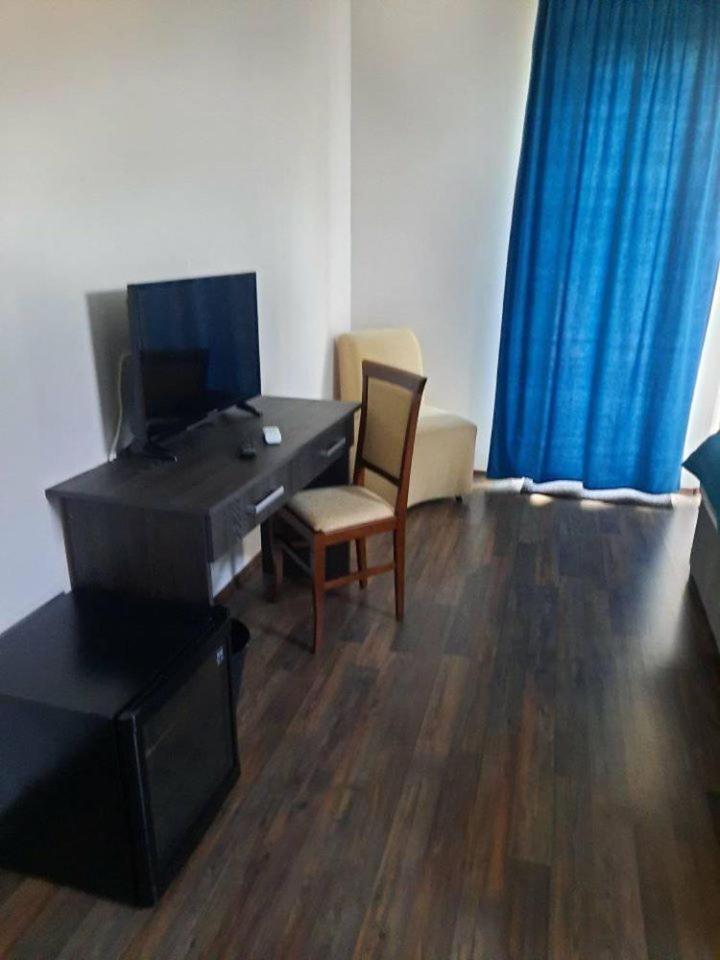 Twin Room with Balcony photo 3