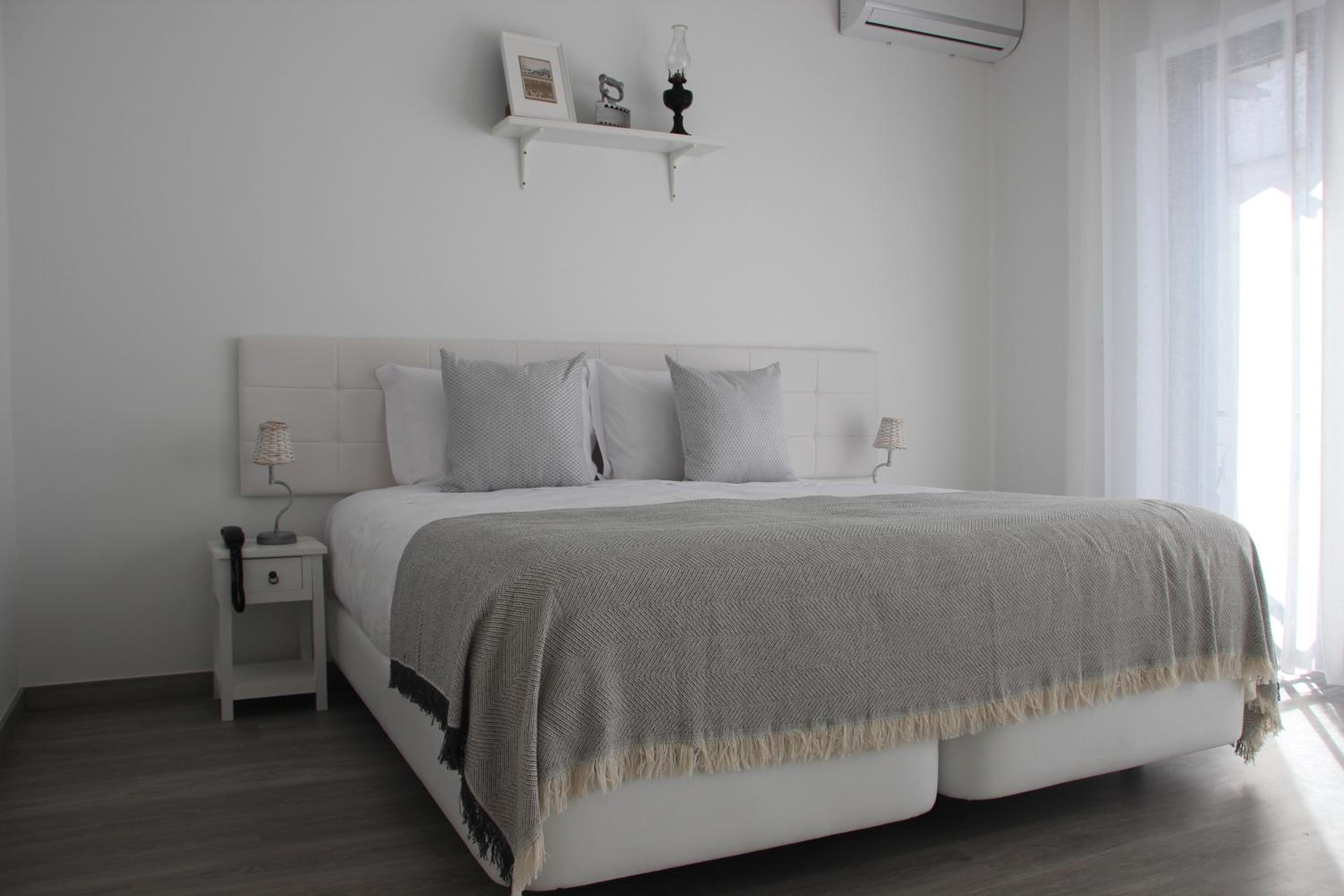 Double or Twin Room - Photo 7