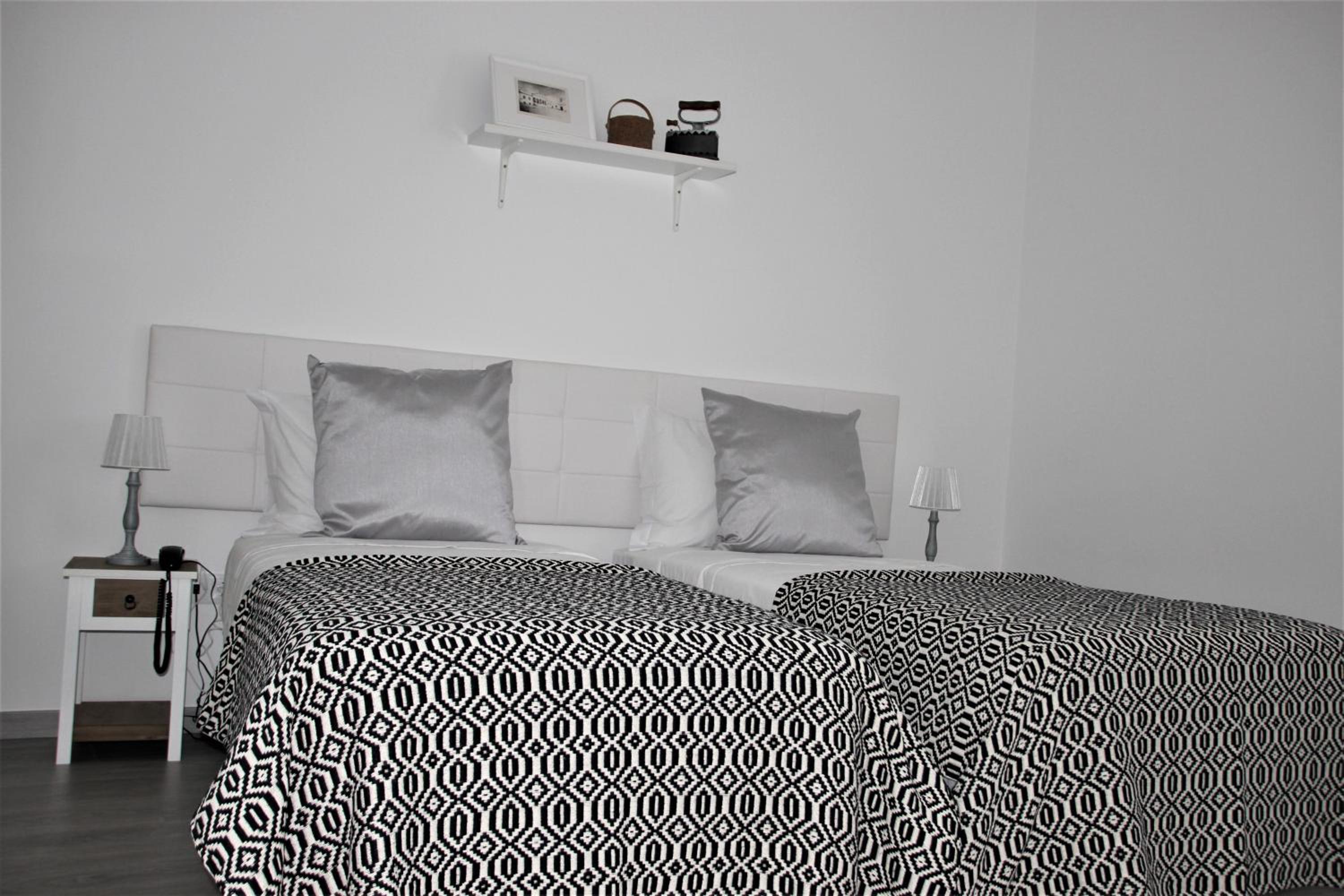 Double or Twin Room - Photo 12
