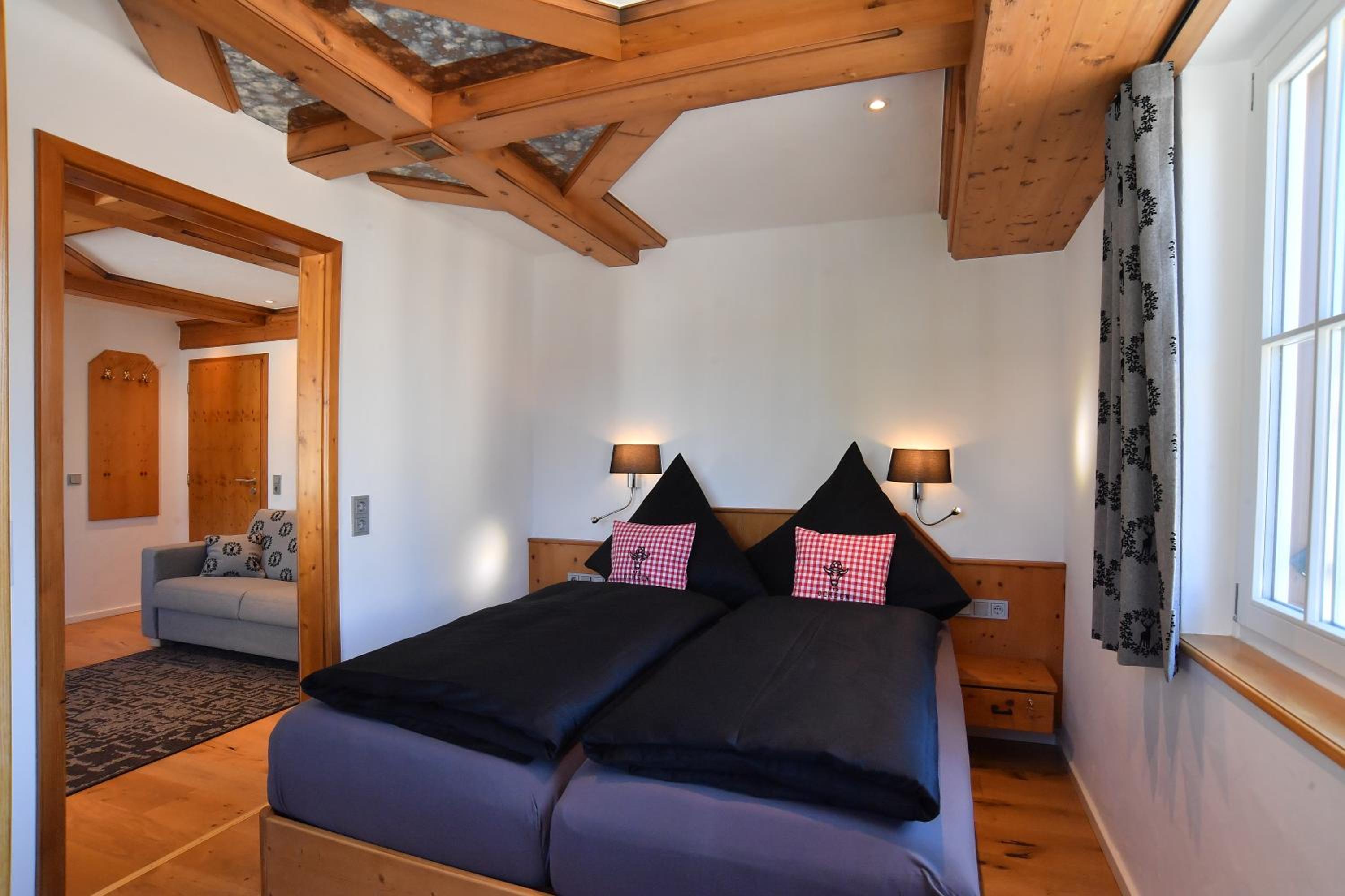 Deluxe Suite - Photo 4