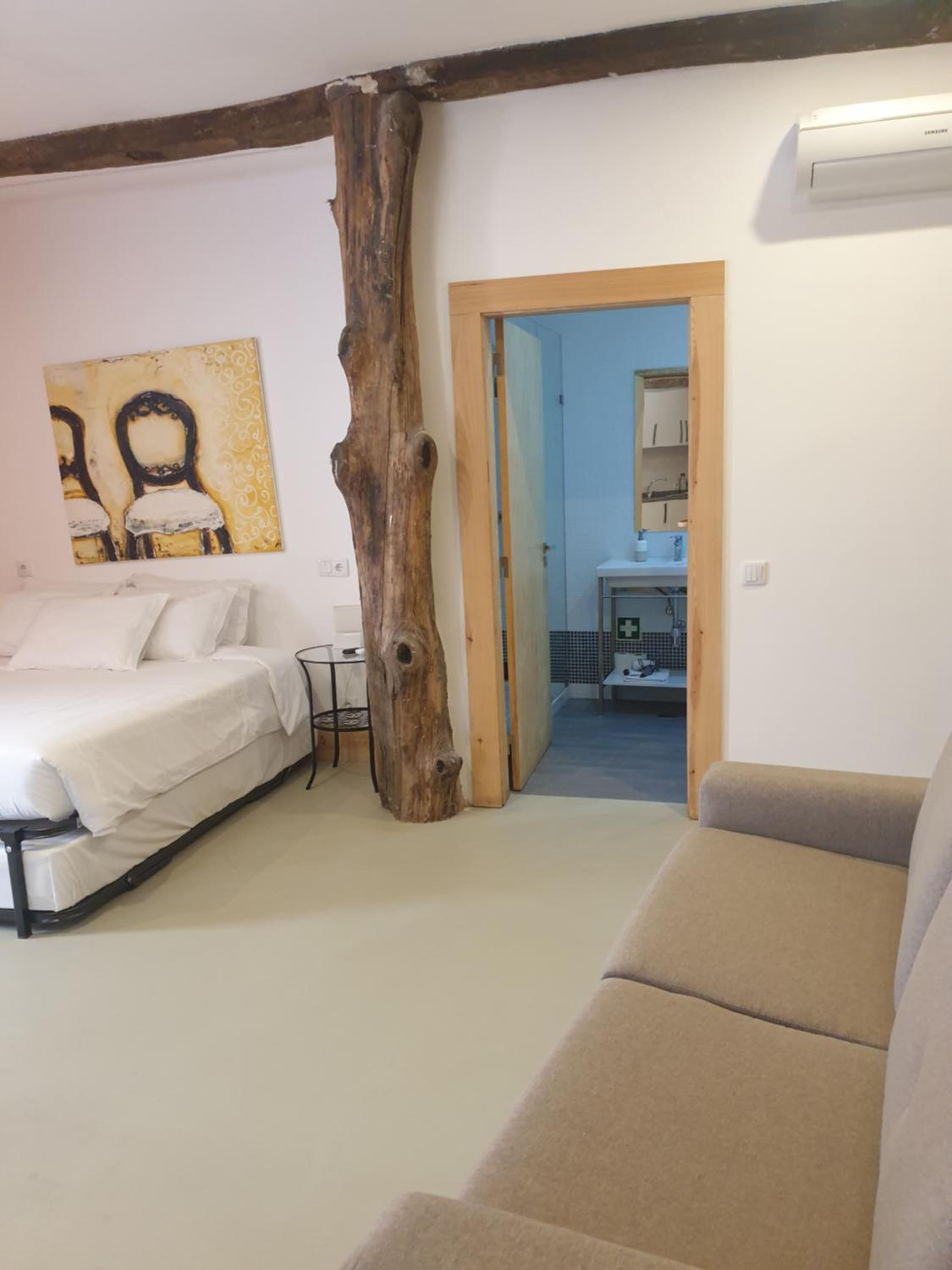 Standard Suite