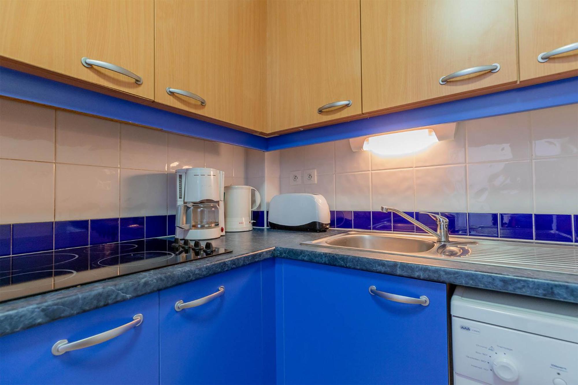 1 or 2-Room Apartment + Extra Sleeping Space with slopes view (6 adults) (BBO) photo 2