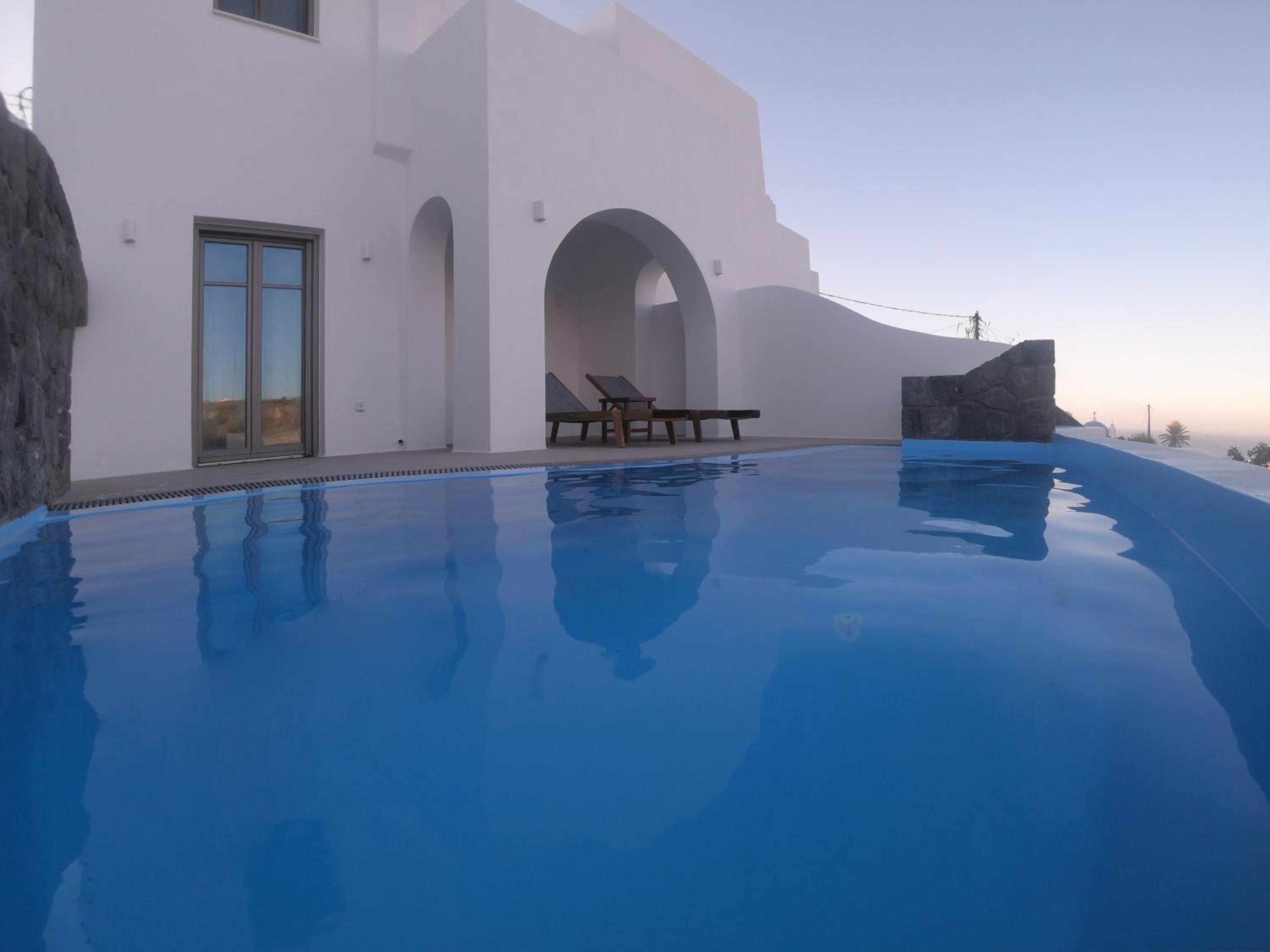 Suite with Private Pool - Photo 44