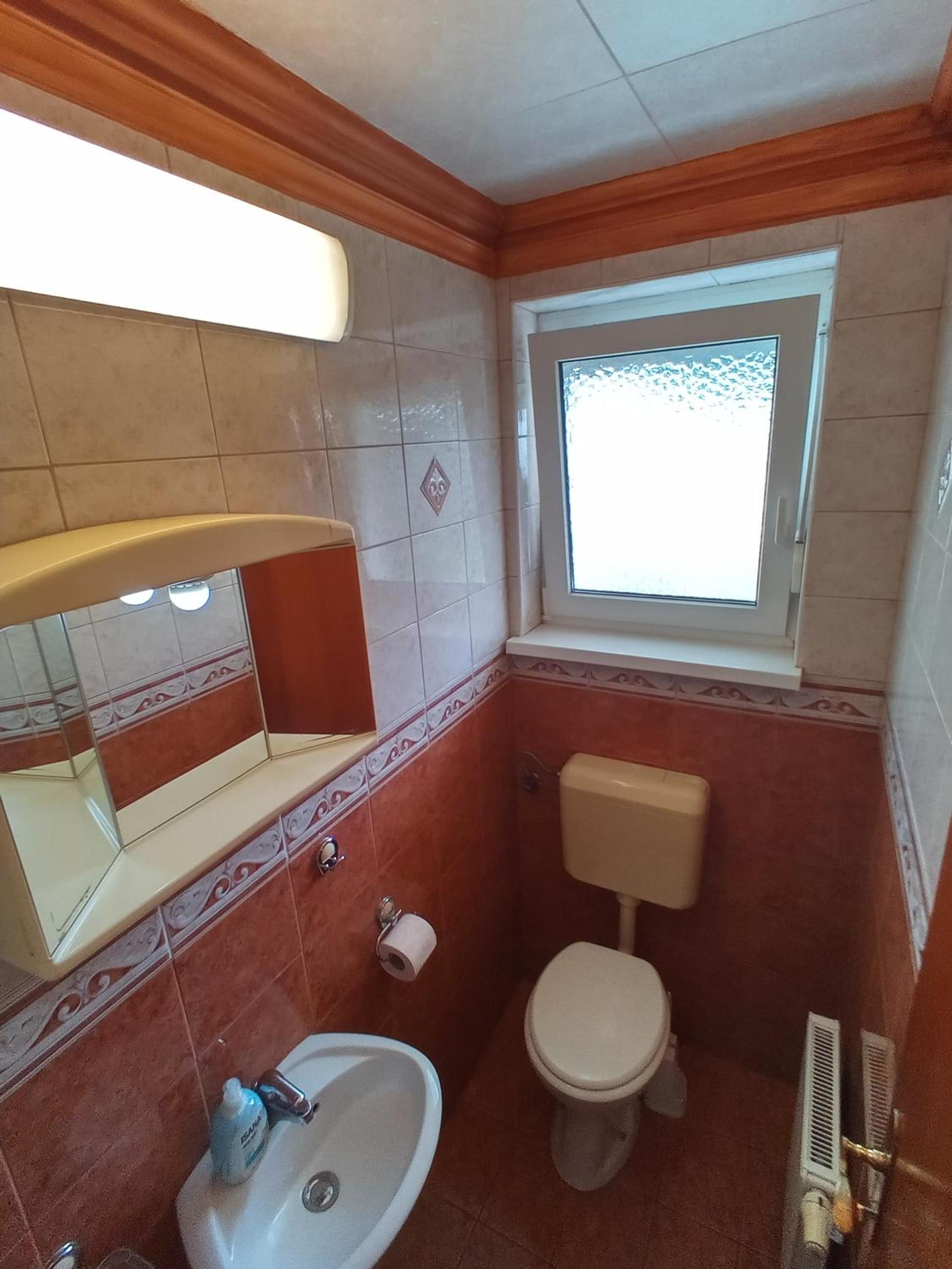 Double Room with Shared Bathroom photo 2