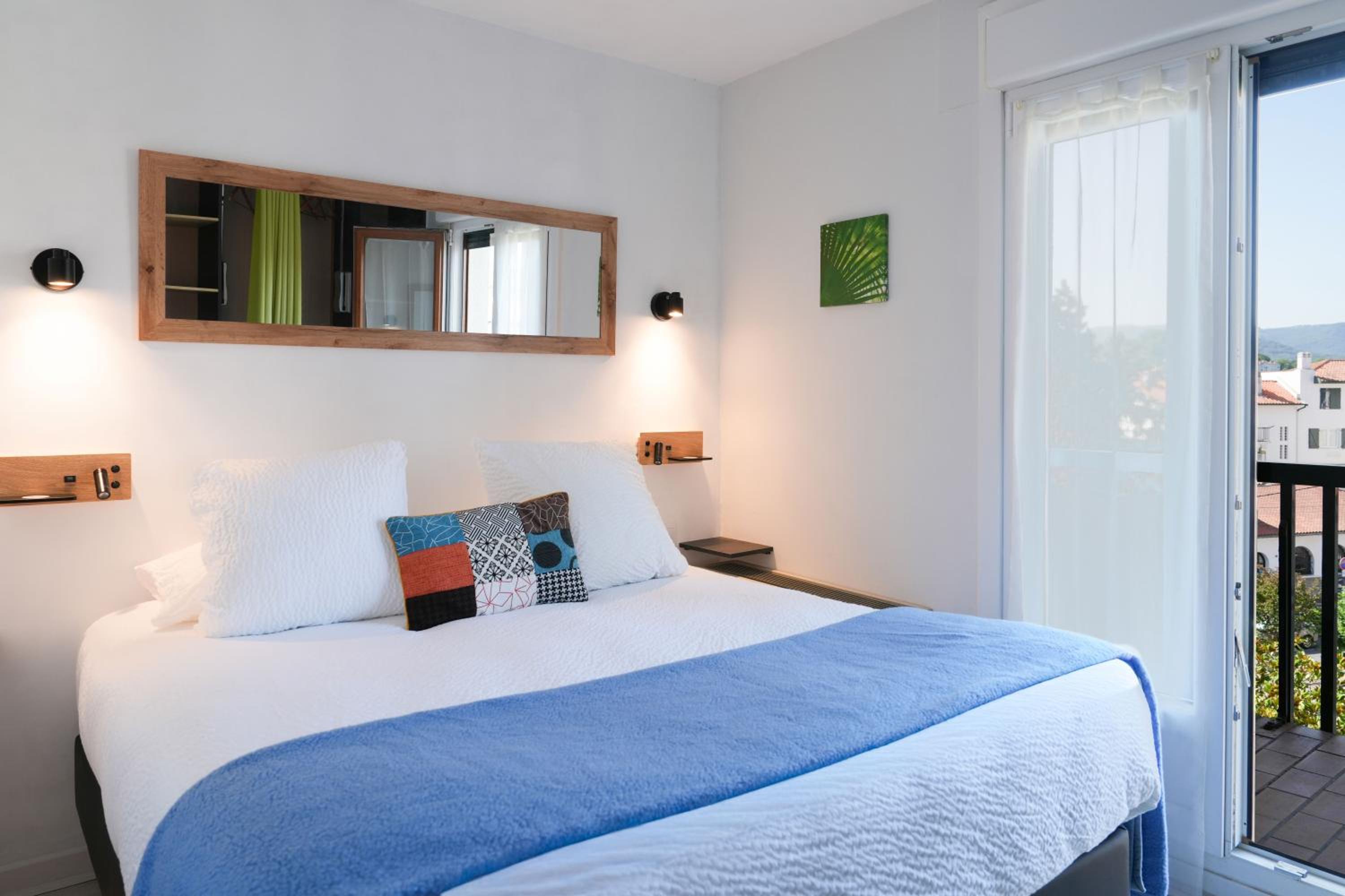 Apartment - Split Level