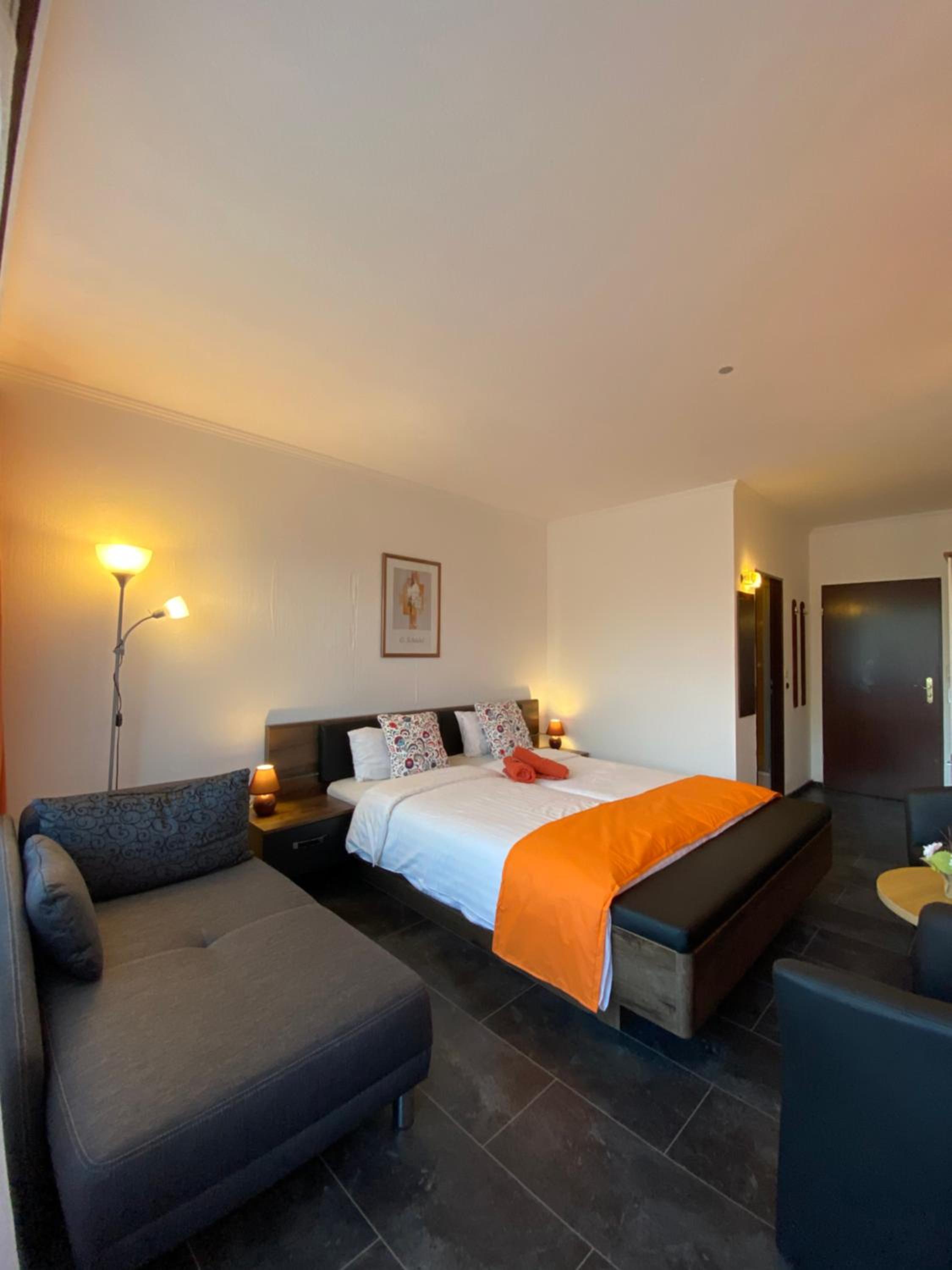 Basic Triple Room photo 1