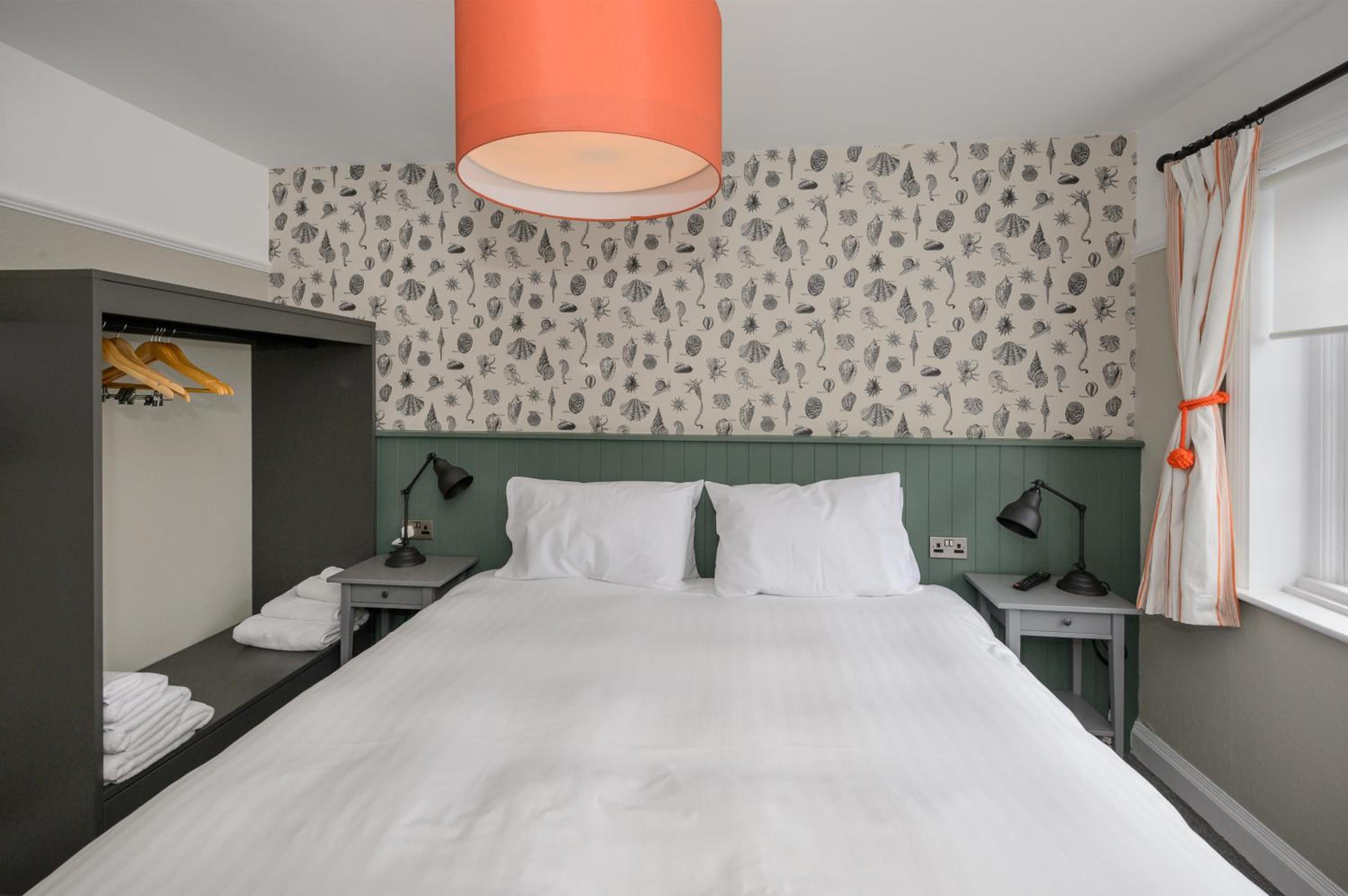 Double or Twin Room with Private Bathroom - Photo 5