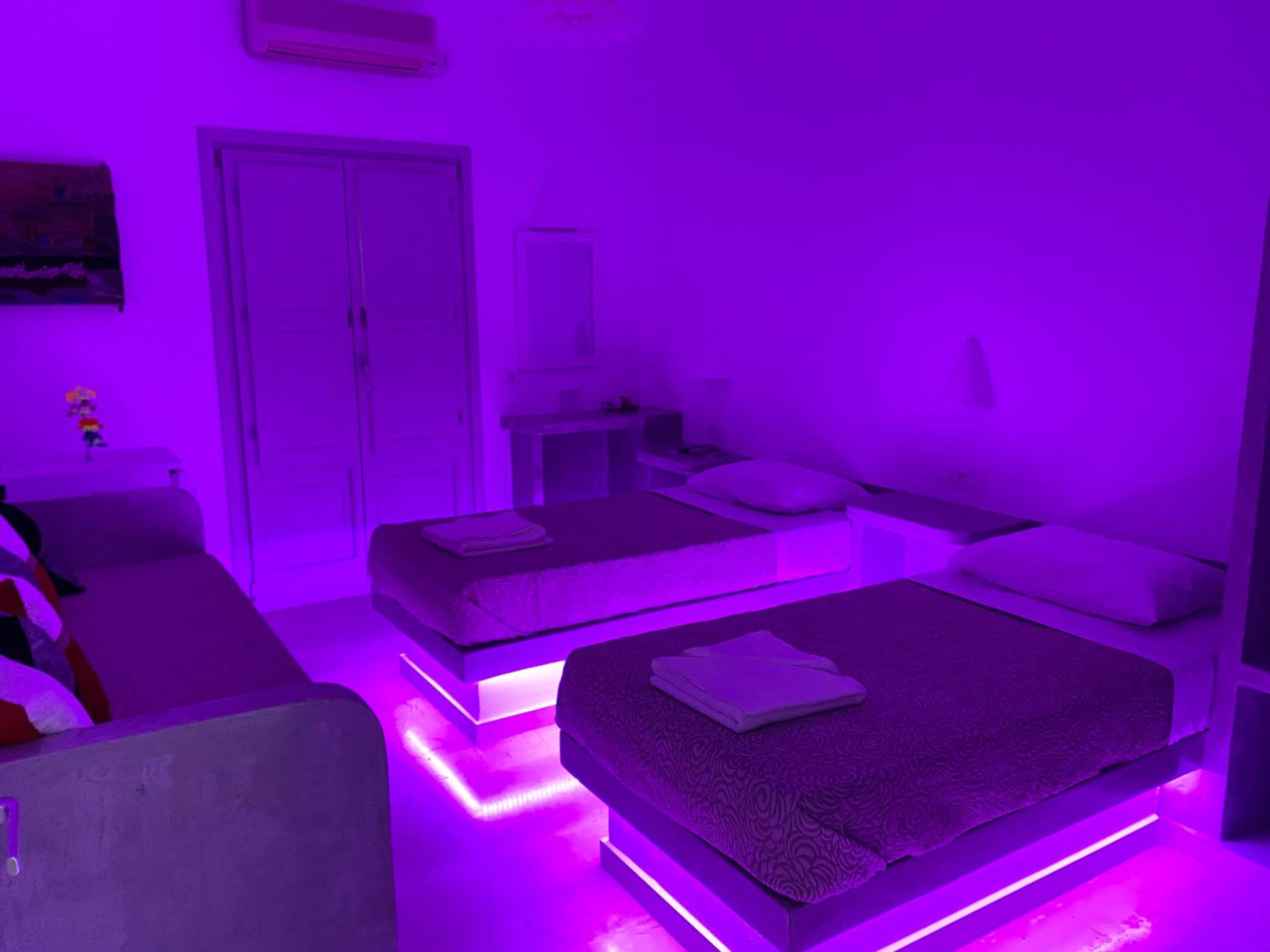 Twin Room - Photo 4